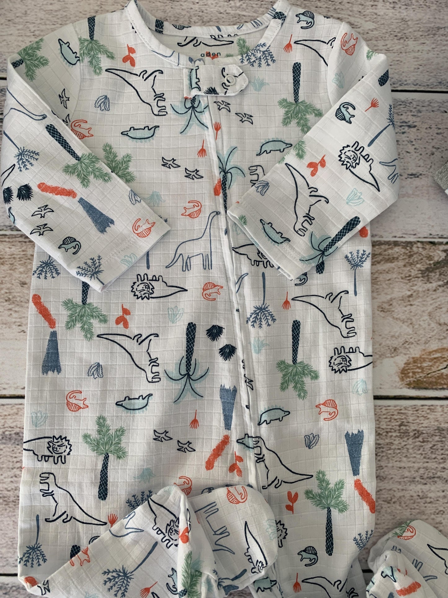 Aden + Anais Boys White | animals Pajamas Size: 3-6 months White | animals
