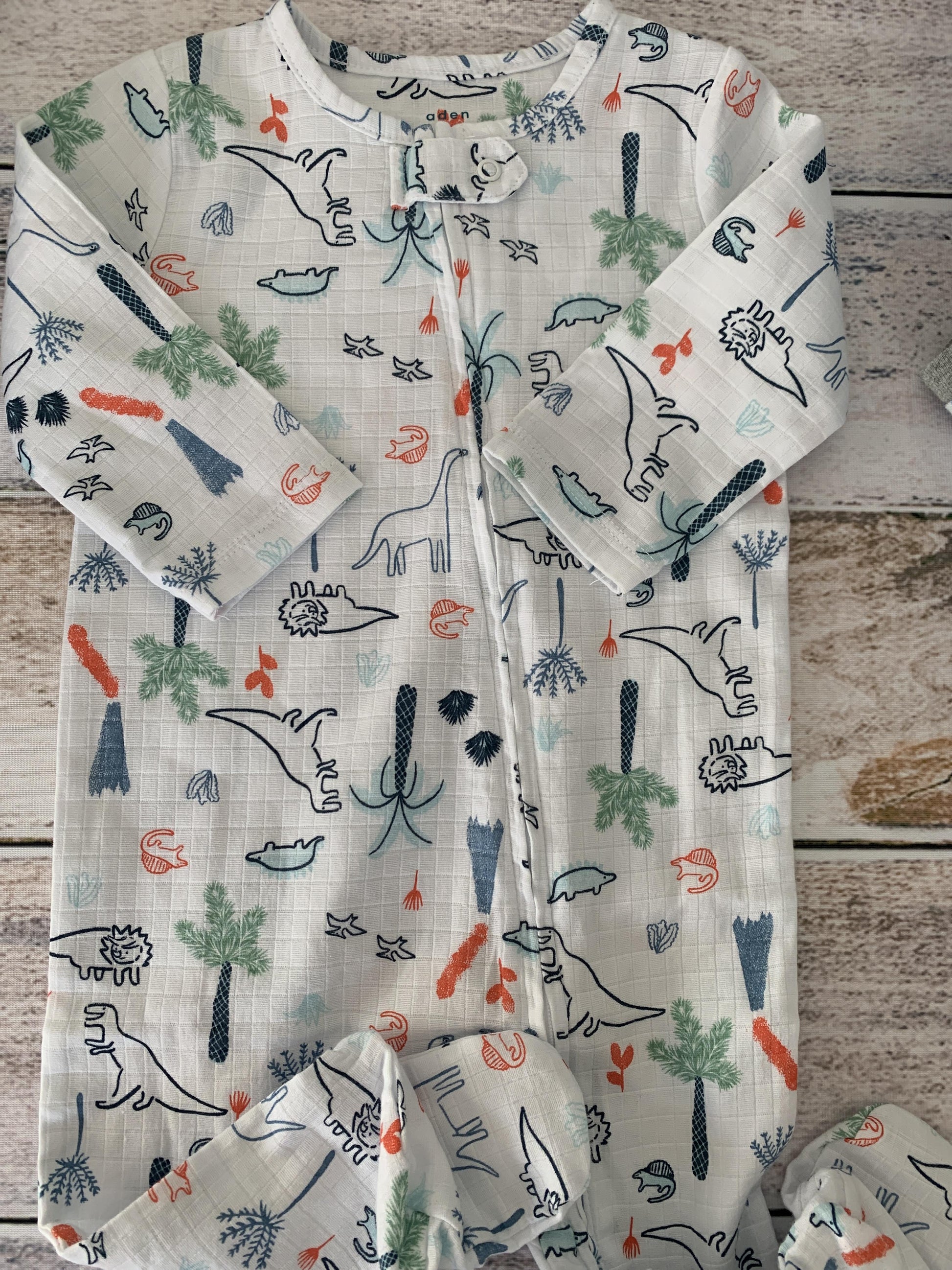 Aden + Anais Boys White | animals Pajamas Size: 3-6 months White | animals