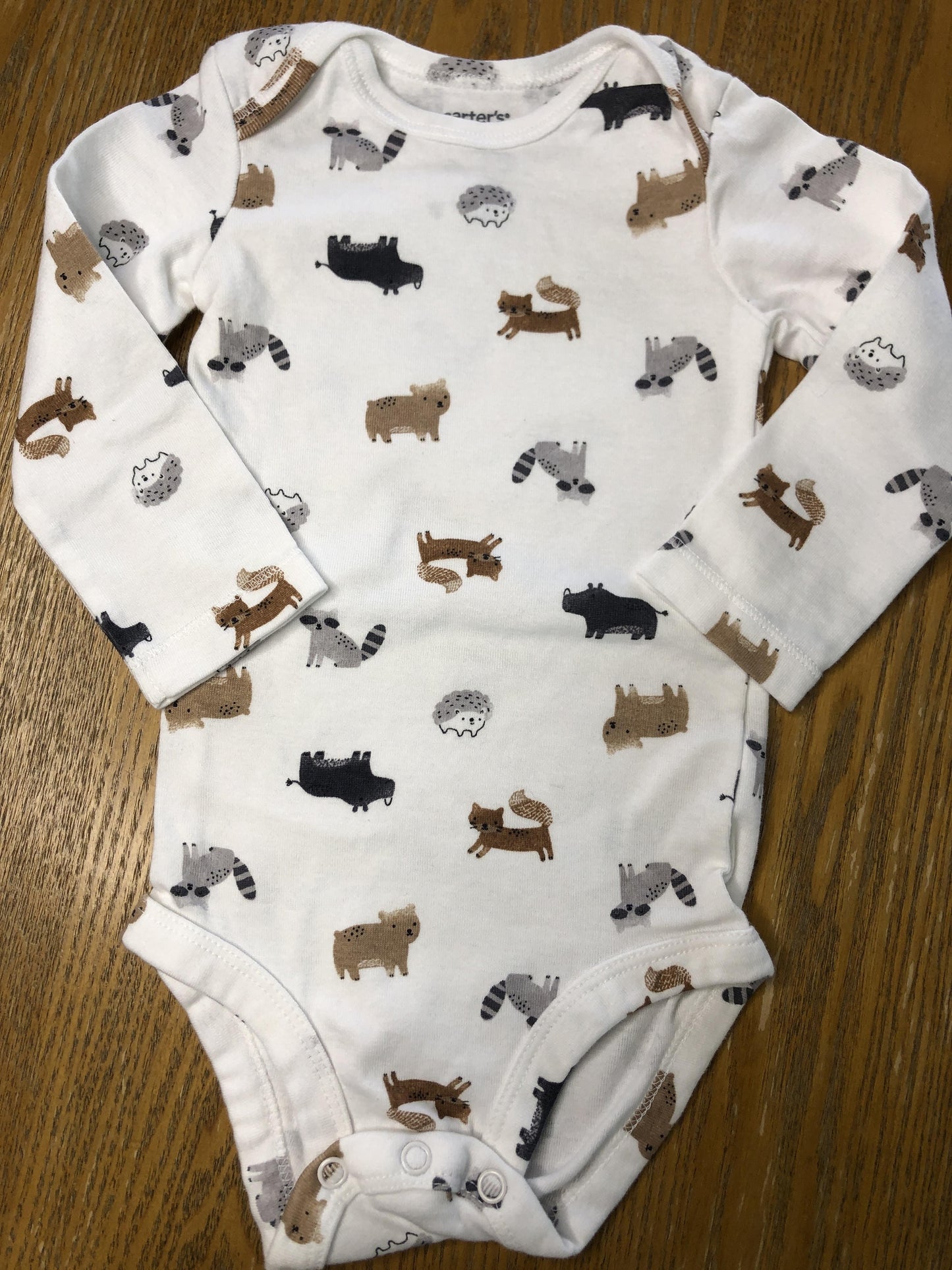 Carters Boys White | animals Onesie Size: 9 months White | animals