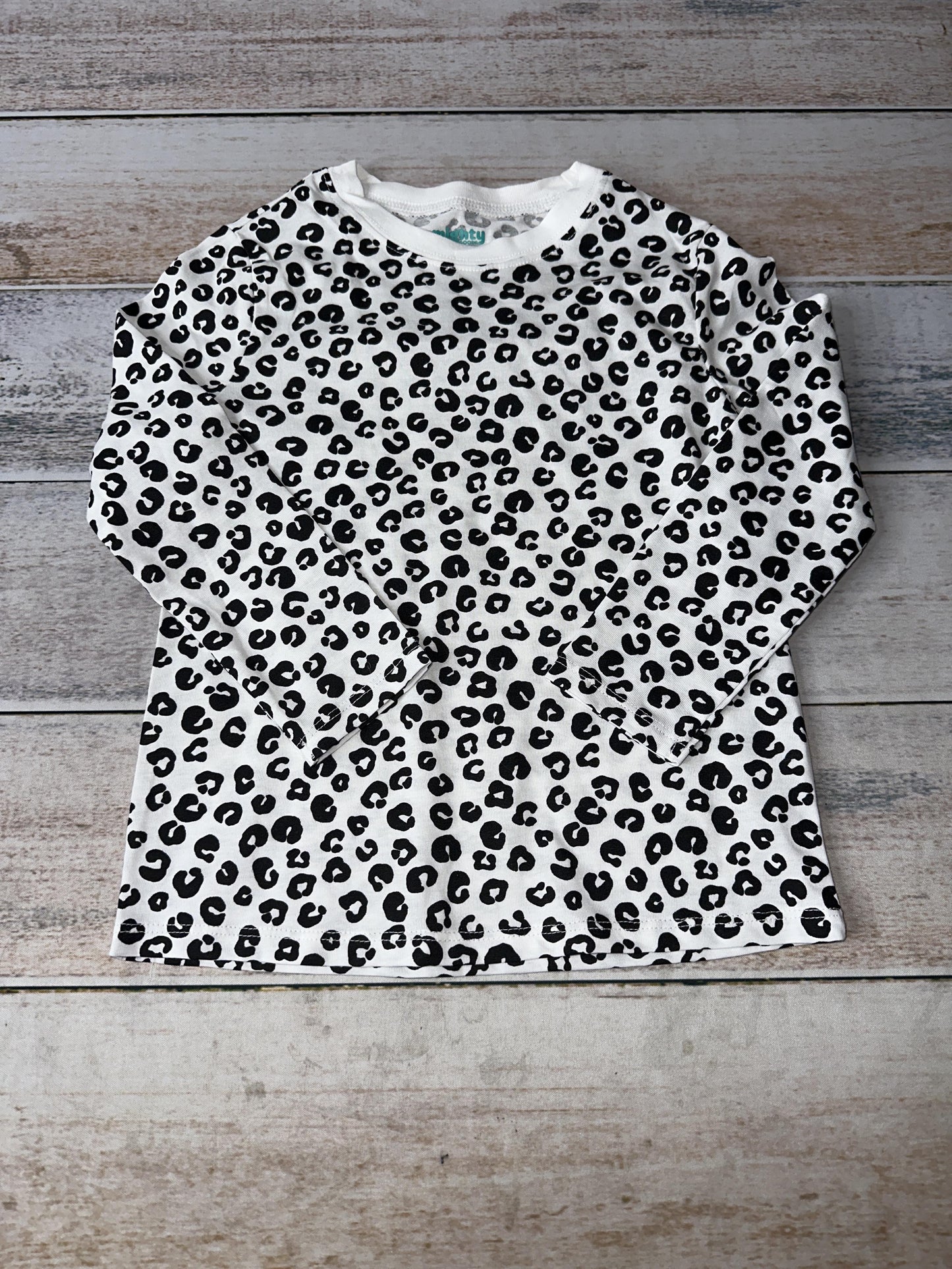 Mighty Girls White | Black | Leopard print Long Sleeve Shirt Size: 3T White | Black | Leopard print