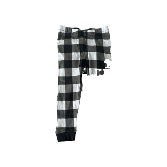 Leveret Unisex White | Black | plaid Pajamas Size: 12-18 months White | Black | plaid