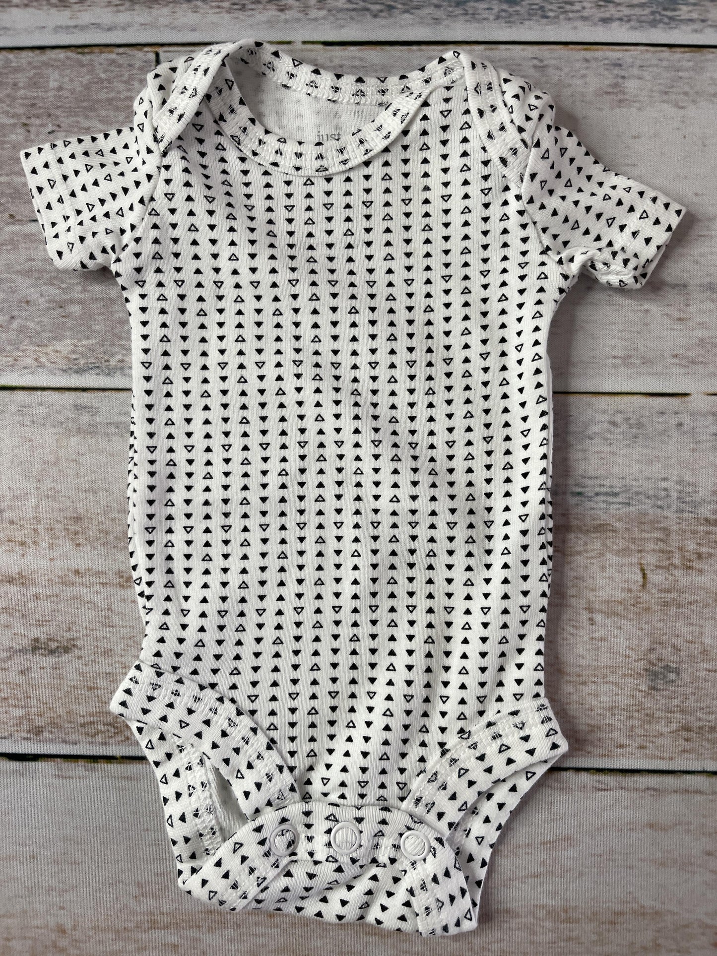 Carters Girls White | Black Onesie Size: Preemie White | Black