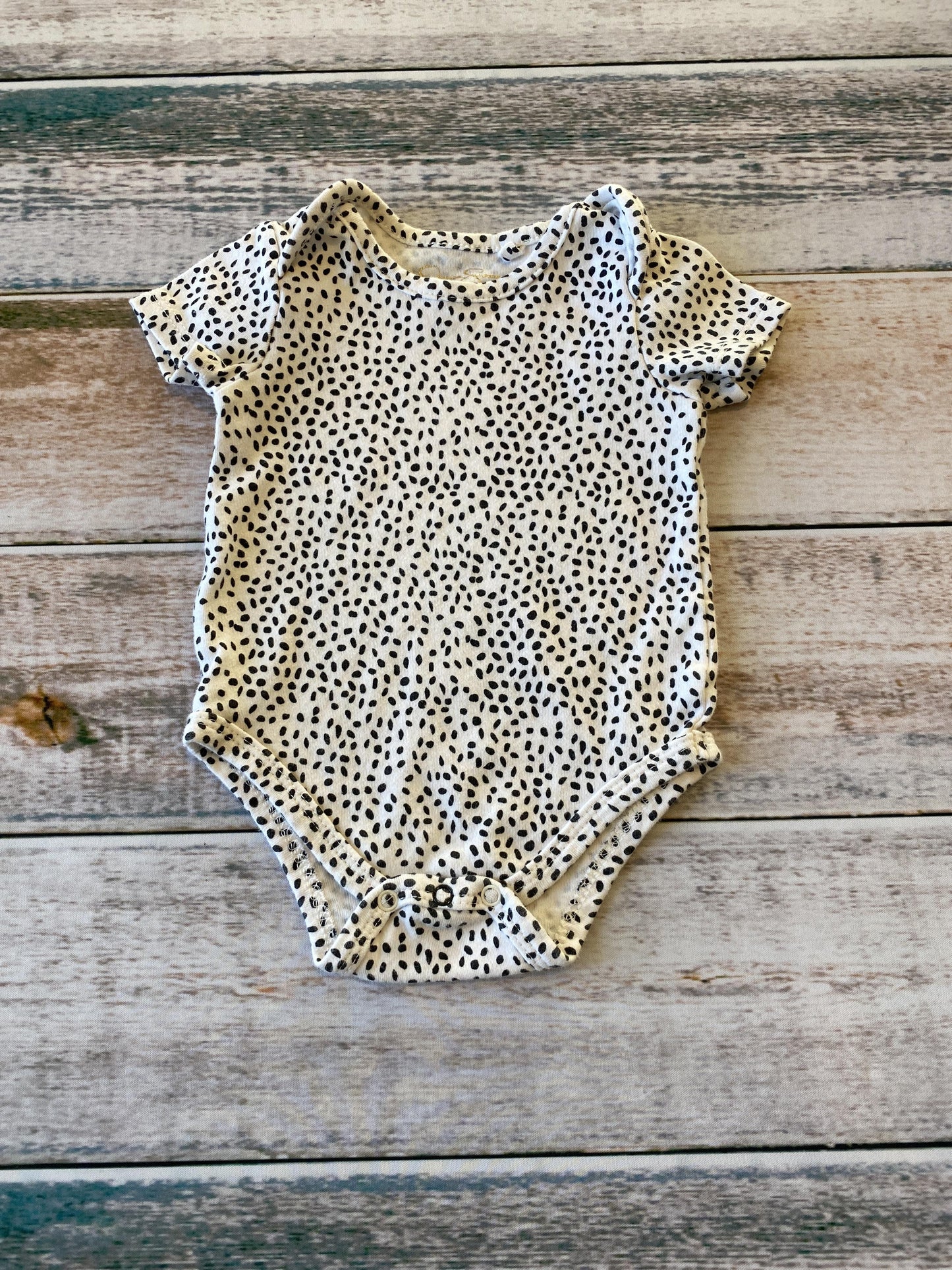 Jessica Simpson Girls White | Black Onesie Size: 6-9 months White | Black