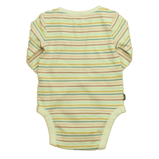 Tea Unisex White | Blue | Pink Stripe Onesie Size: 3-6 Months White | Blue | Pink Stripe
