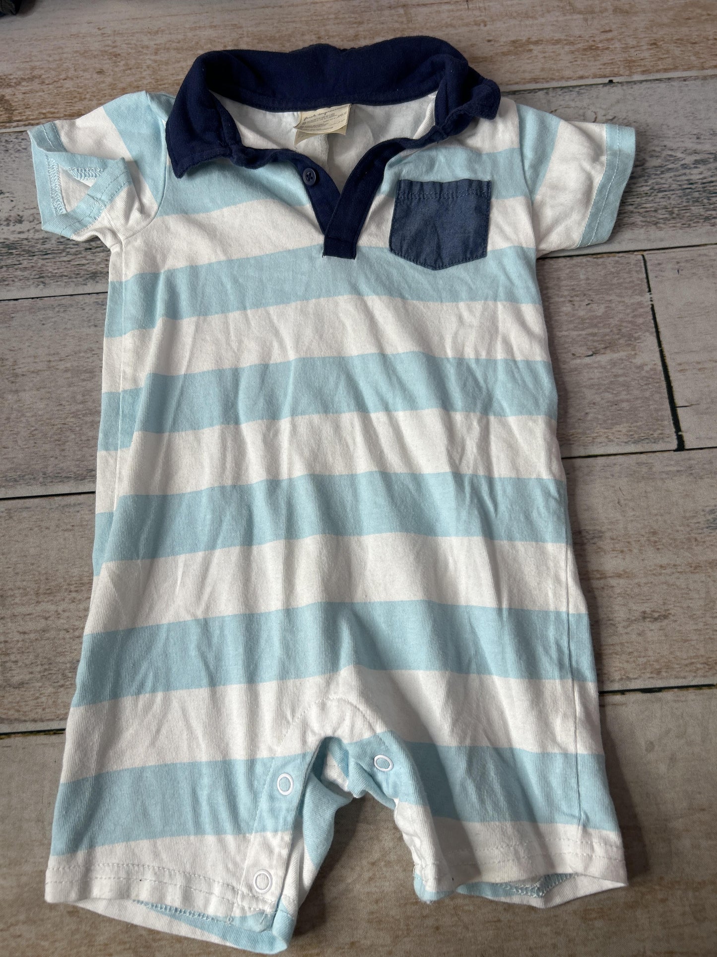 Unisex White | Blue Romper Size: 18 months White | Blue