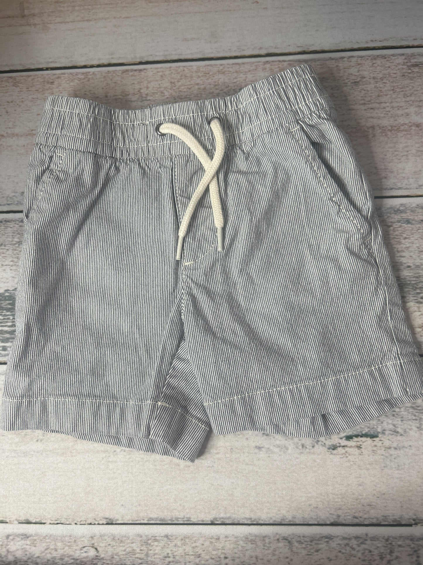 Boys White | Blue Shorts Size: 2 years White | Blue