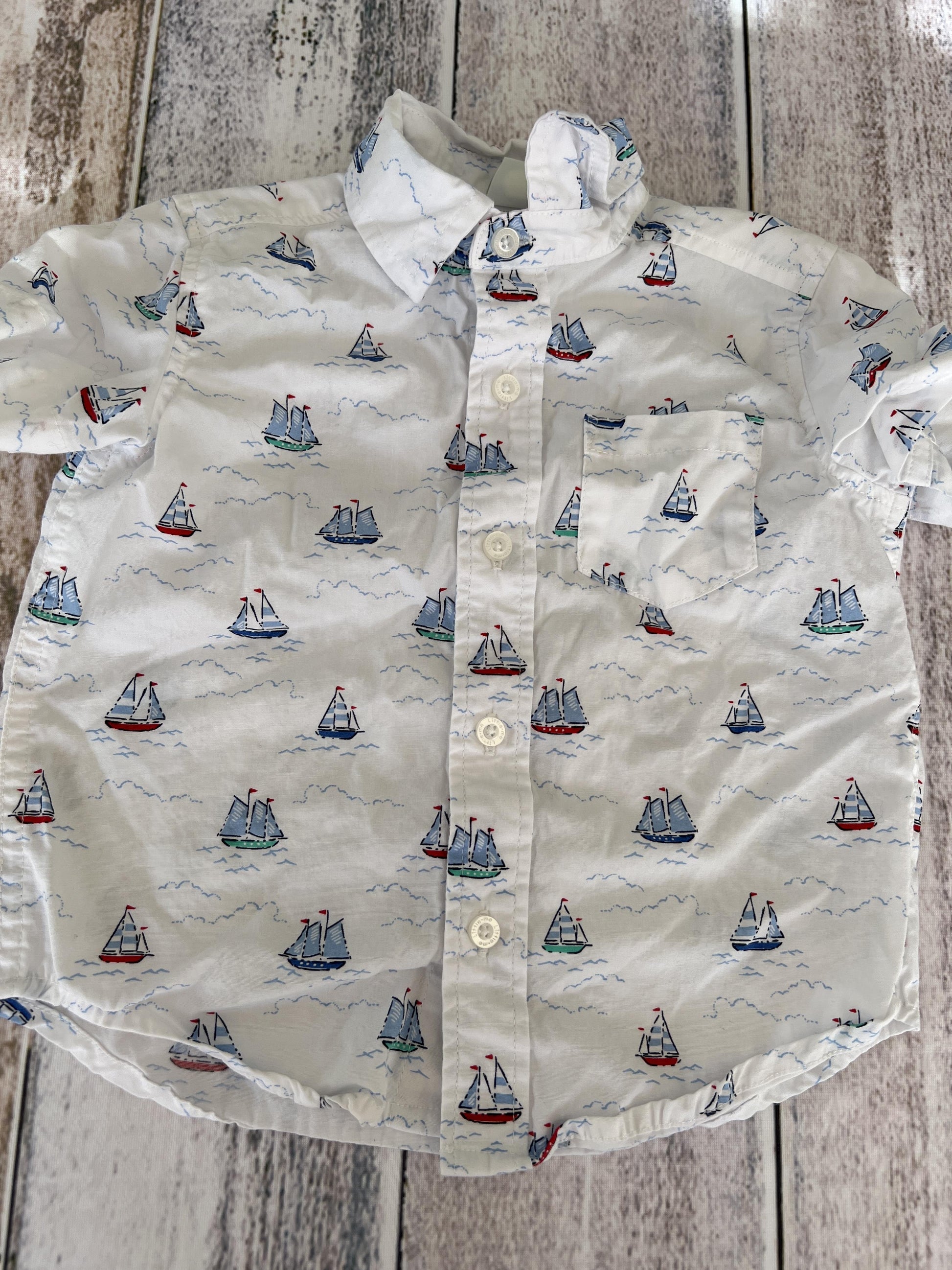 Little Me Boys White | Boats Button Down Short Sleeve Size: 18 months White | Boats