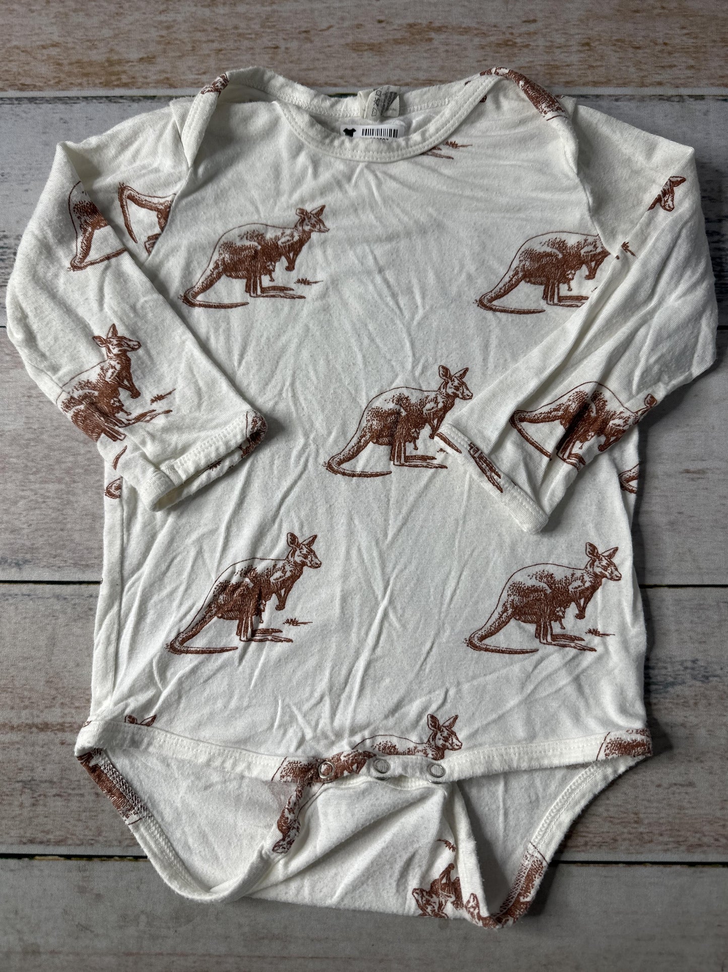 Kate Quinn Unisex White | Brown Onesie Size: 12-18 months White | Brown