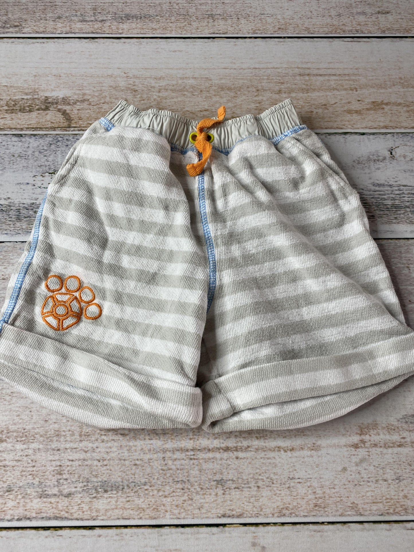 Disney Boys White | cream | Stripe Shorts Size: 3T White | cream | Stripe