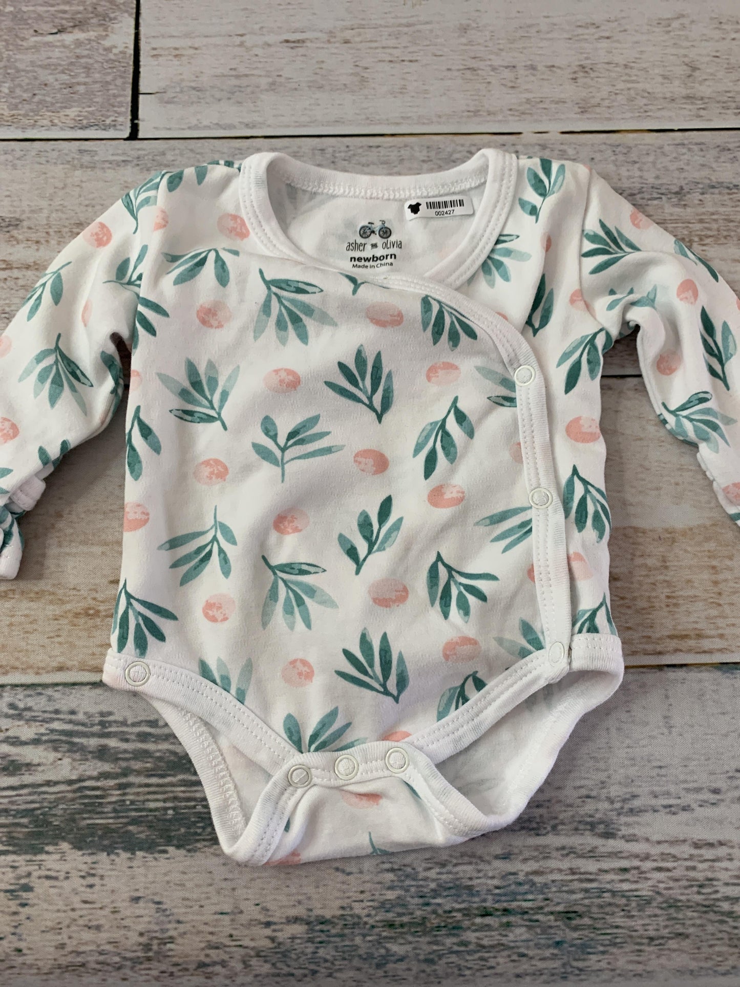 asher and olivia Girls White | Fruit Onesie Size: Newborn White | Fruit