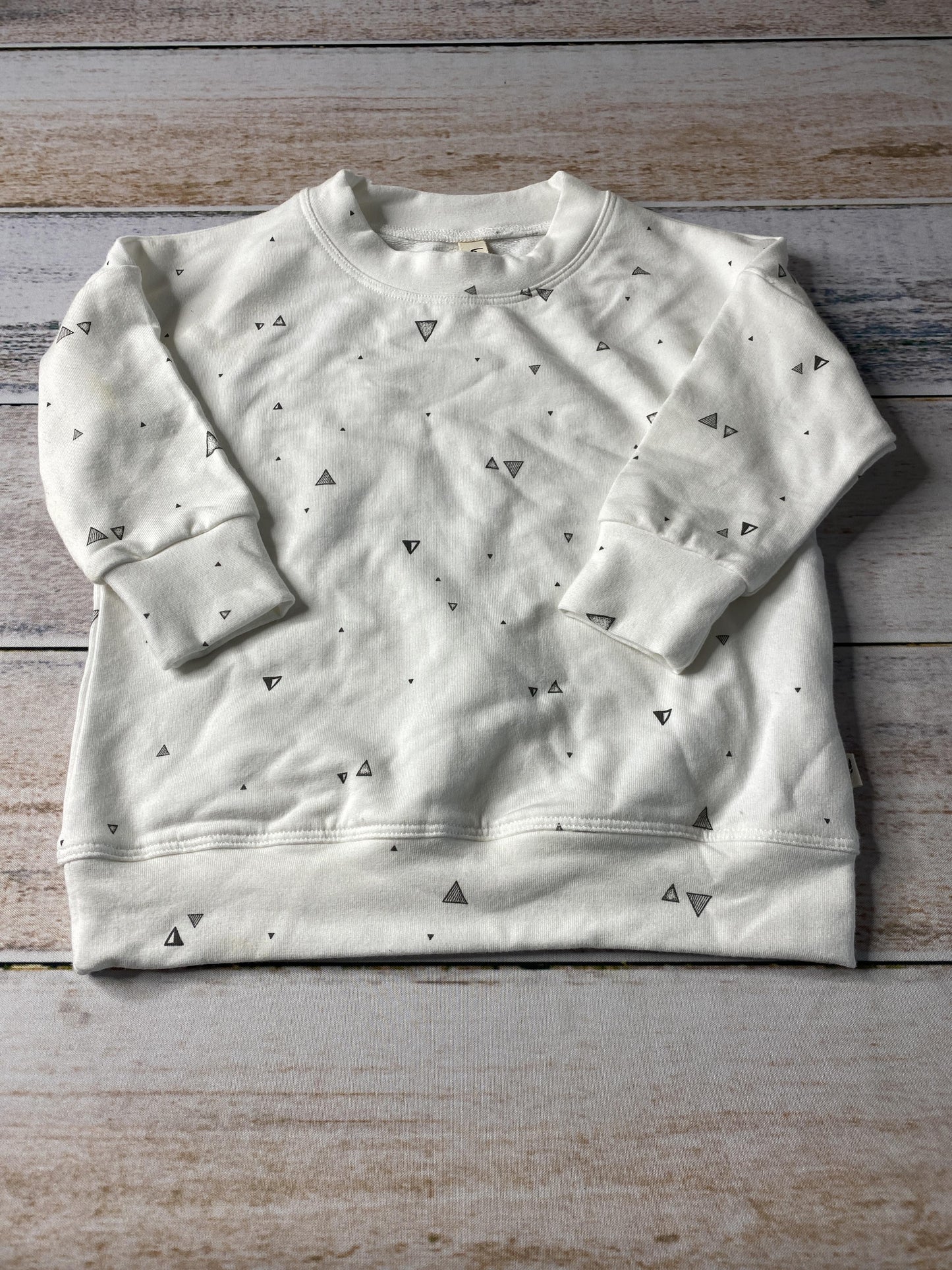BabySprouts co Unisex White | Geometric Sweater Size: 18-24 months White | Geometric