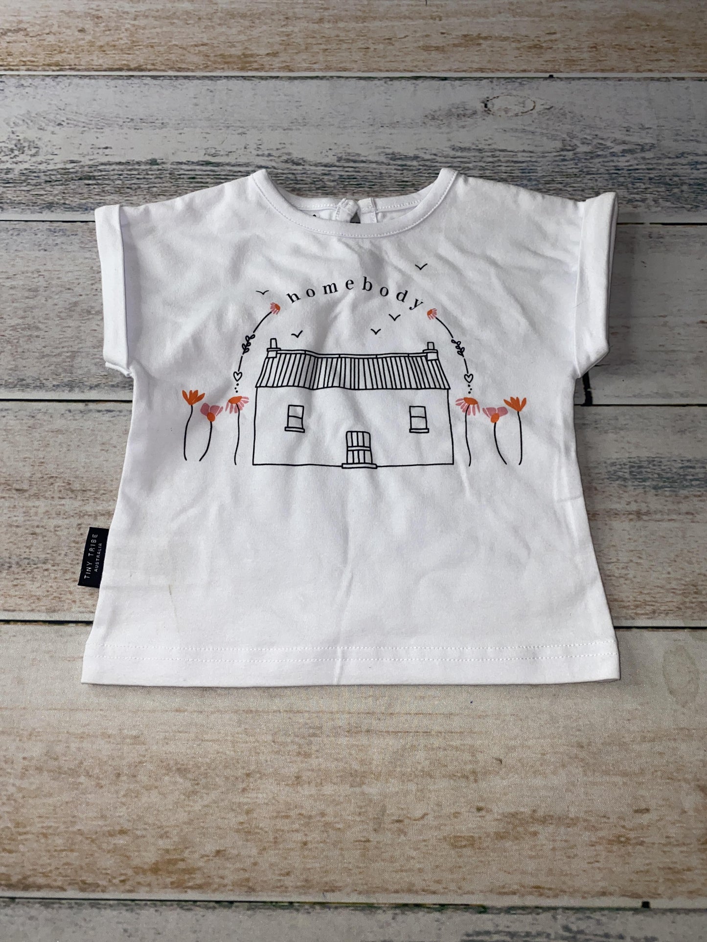 Tiny Tribe Girls White | Graphic T-Shirt Size: 9-12 Months White | Graphic