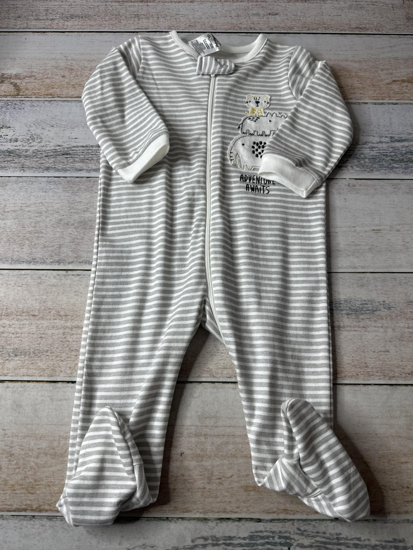 Gerber organic Boys White | Grey | Stripe | Graphic Pajamas Size: 6-9 months White | Grey | Stripe | Graphic