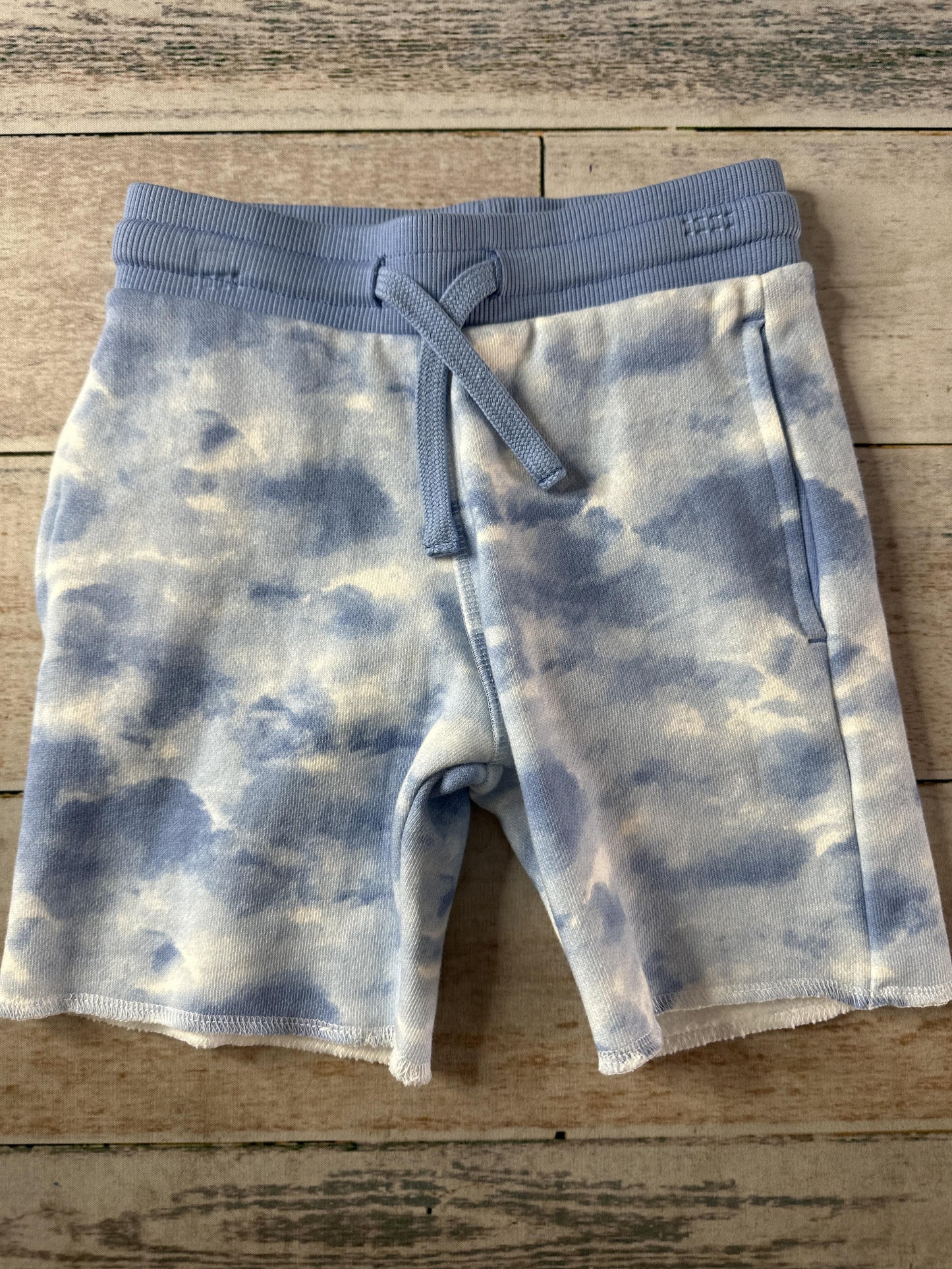 Boys White | Light Blue Shorts Size: 4T White | Light Blue
