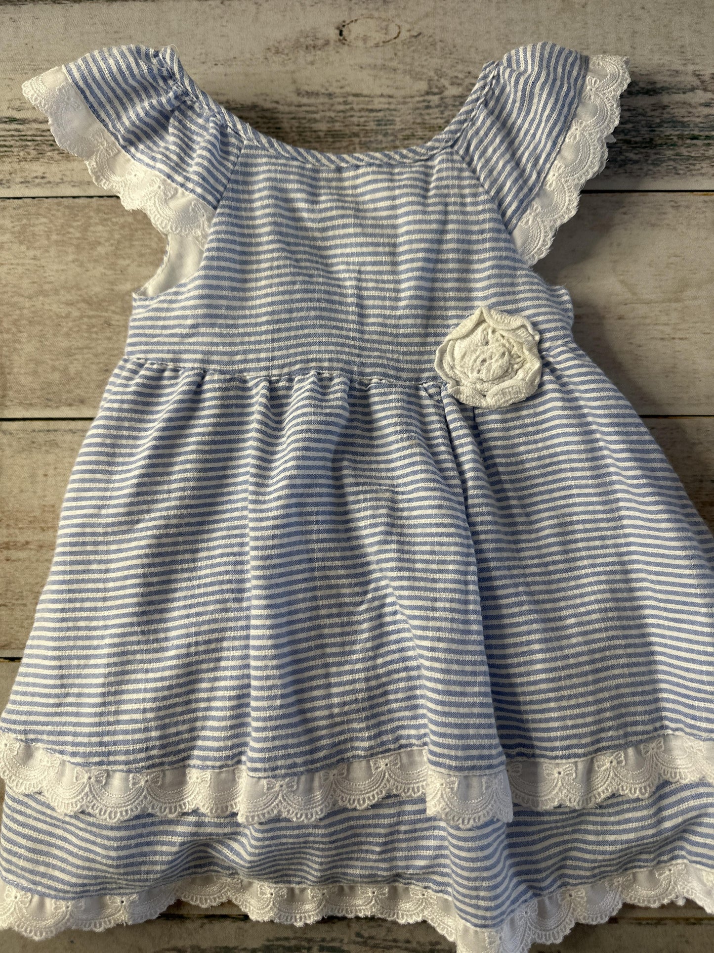 Laura Ashley Girls White | Light Blue Dress Size: 12 months White | Light Blue