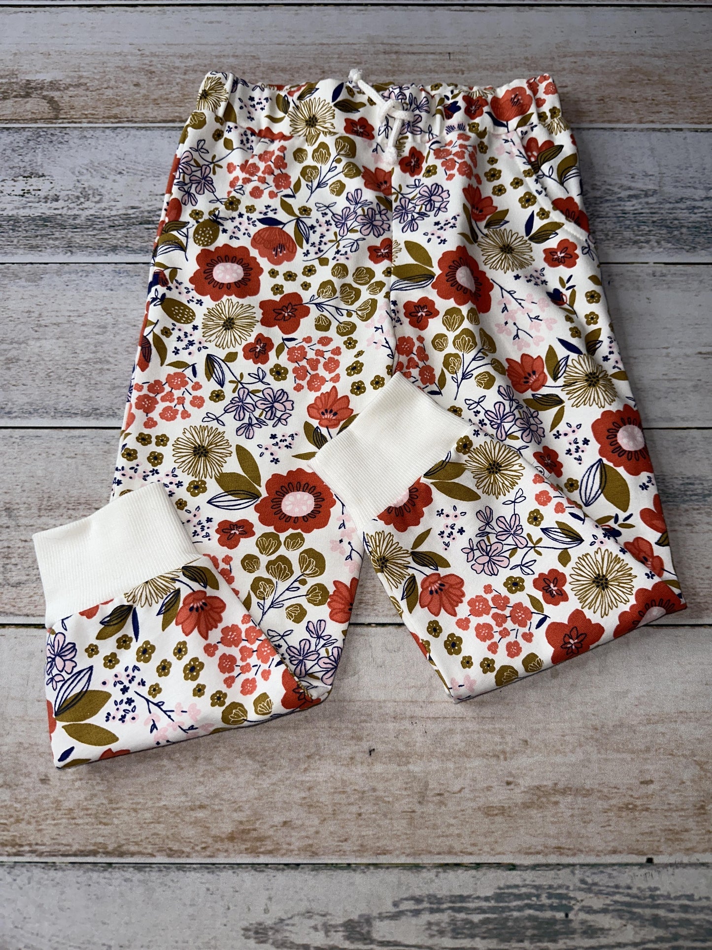 Honest Co Unisex White | Pink floral Pants Size: 3T White | Pink floral