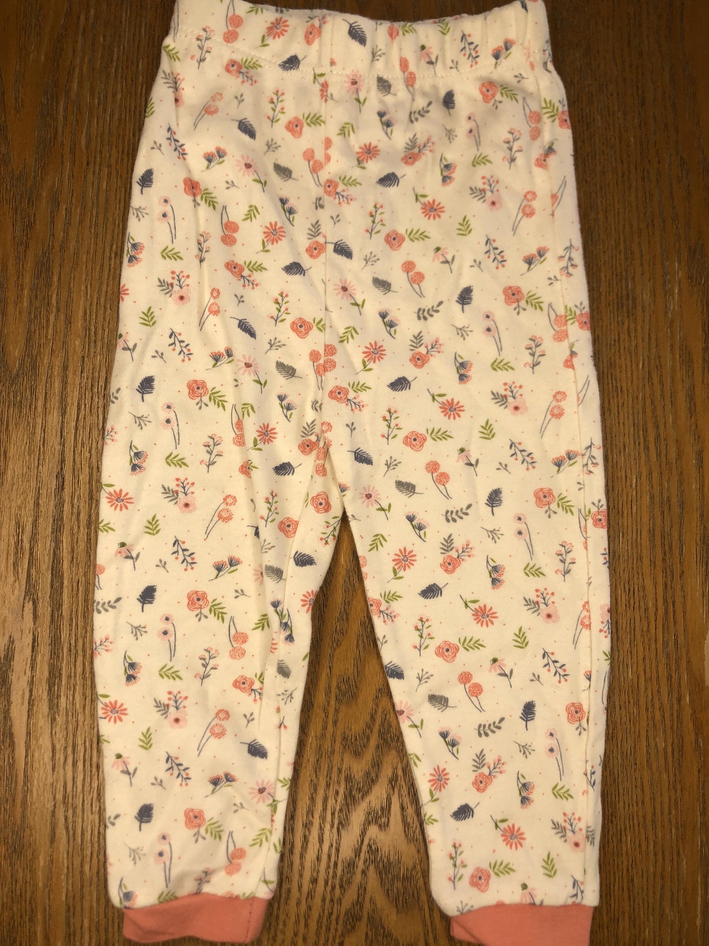 asher and olivia Girls White | Pink floral Pajamas Size: 12 months White | Pink floral