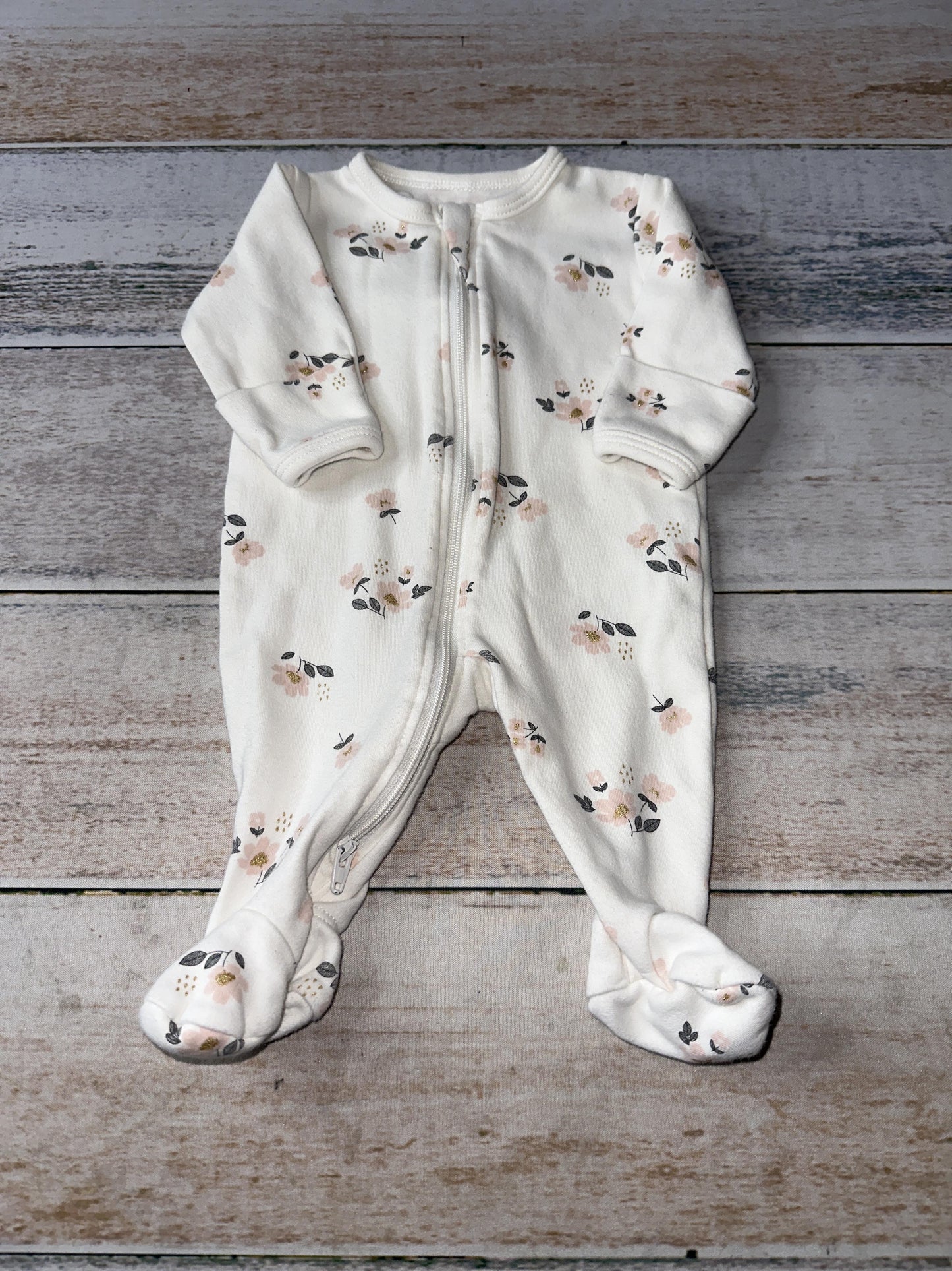 Petit Lemi Girls White | Pink floral Pajamas Size: Newborn White | Pink floral