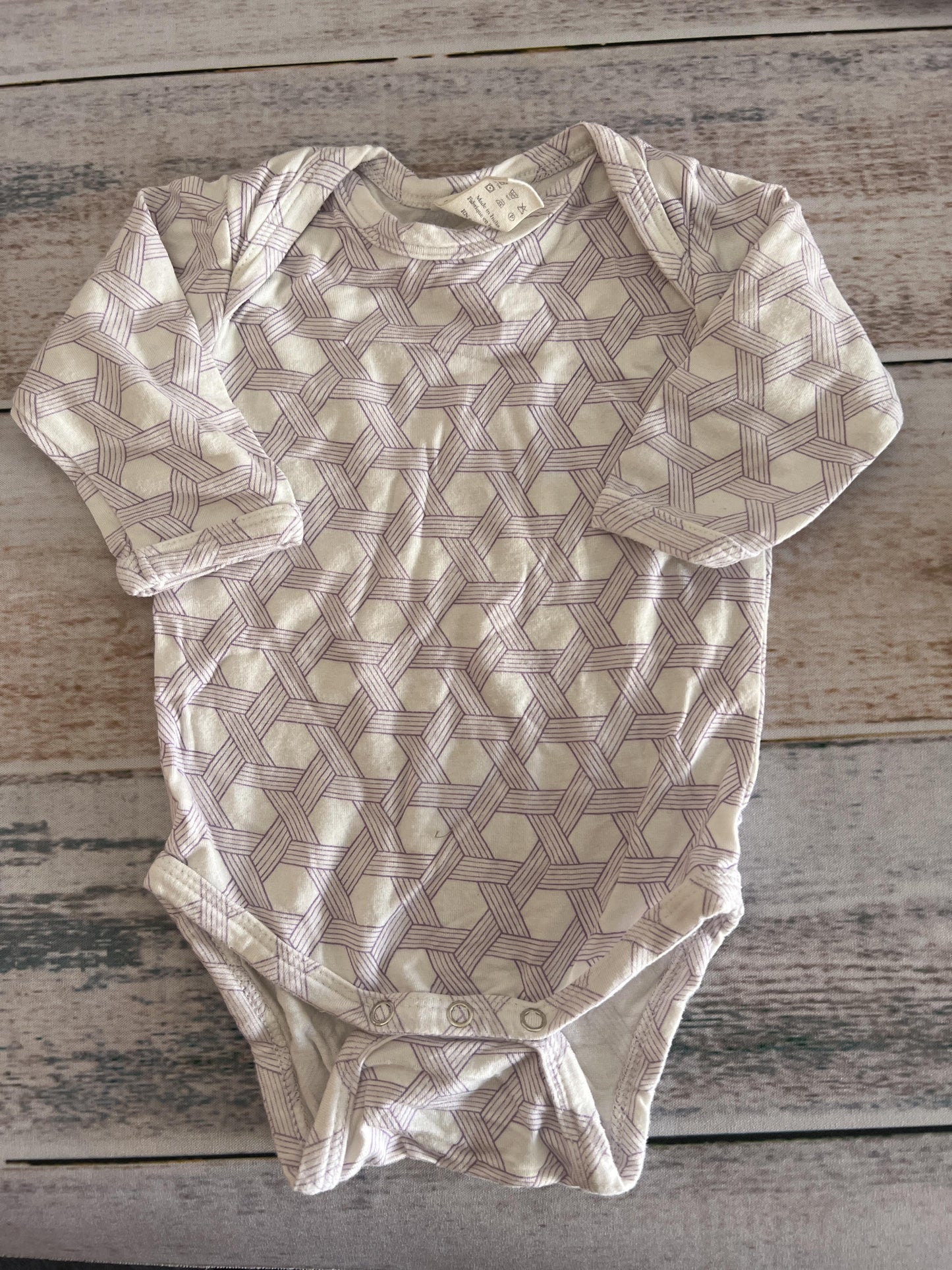 Kate Quinn Girls White | purple Onesie Size: 0-3 months White | purple