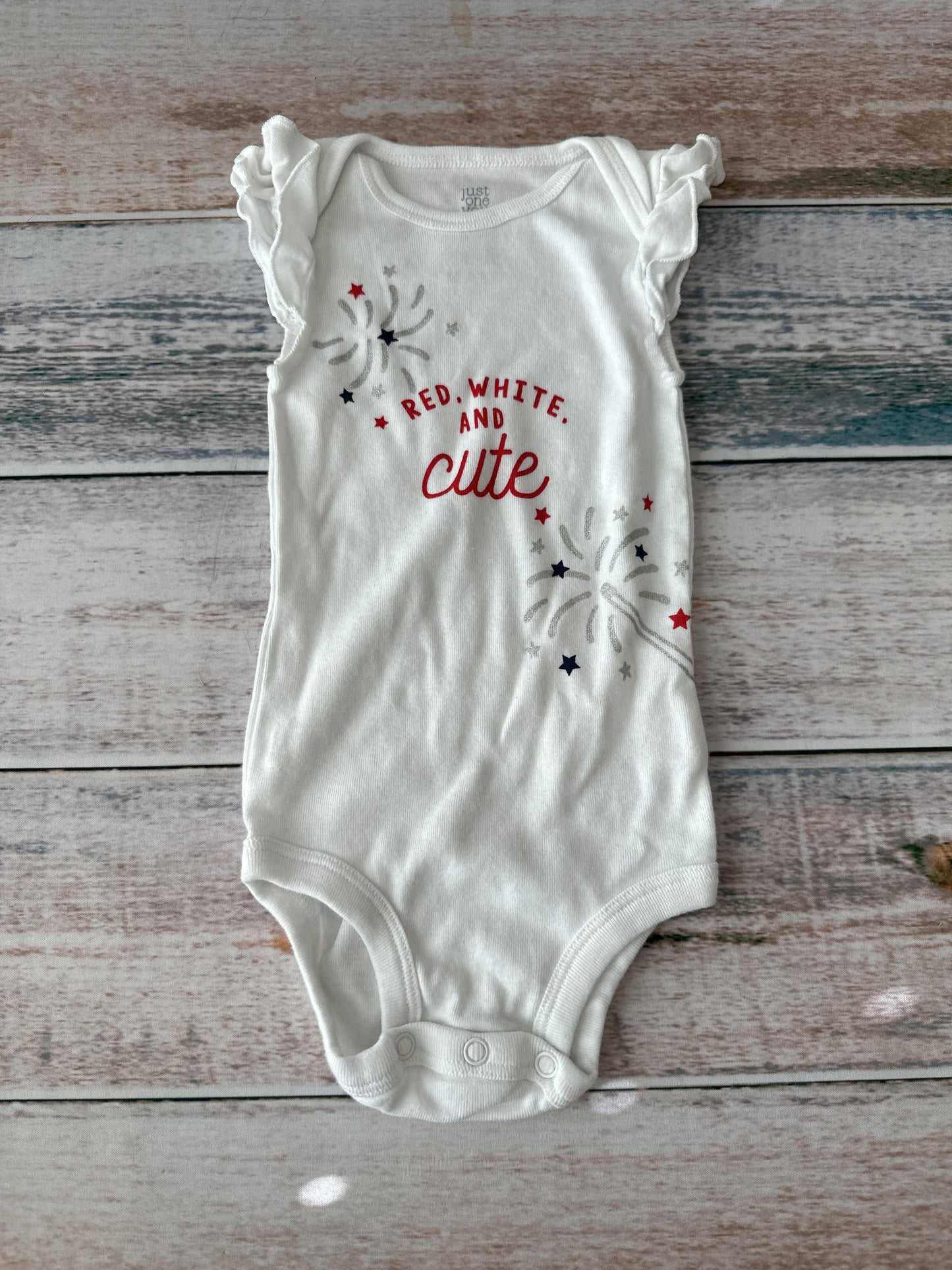 Carters Girls White | Red | Blue Onesie Size: 6 months White | Red | Blue