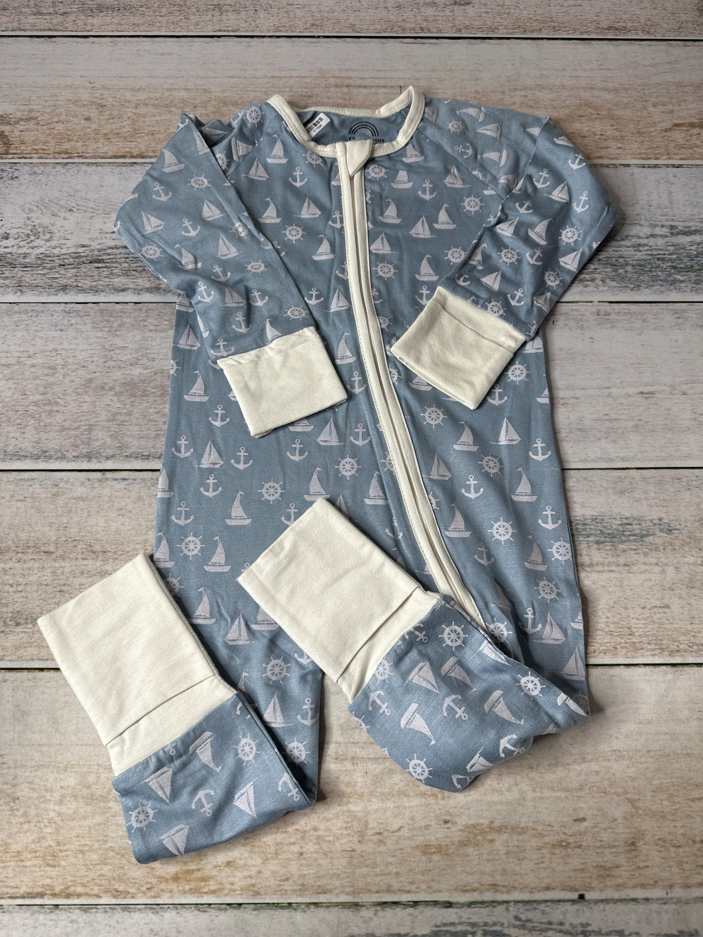 Emerson Unisex White | Red | light green Pajamas Size: 12-18 months White | Red | light green