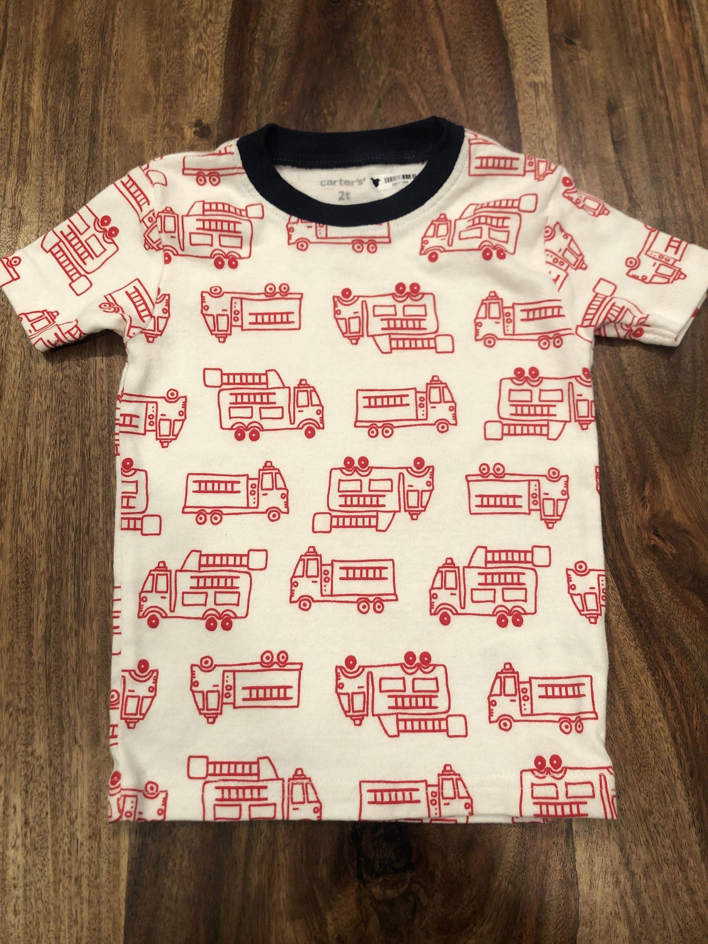 Carters Boys White | Red Pajamas Size: 2T White | Red