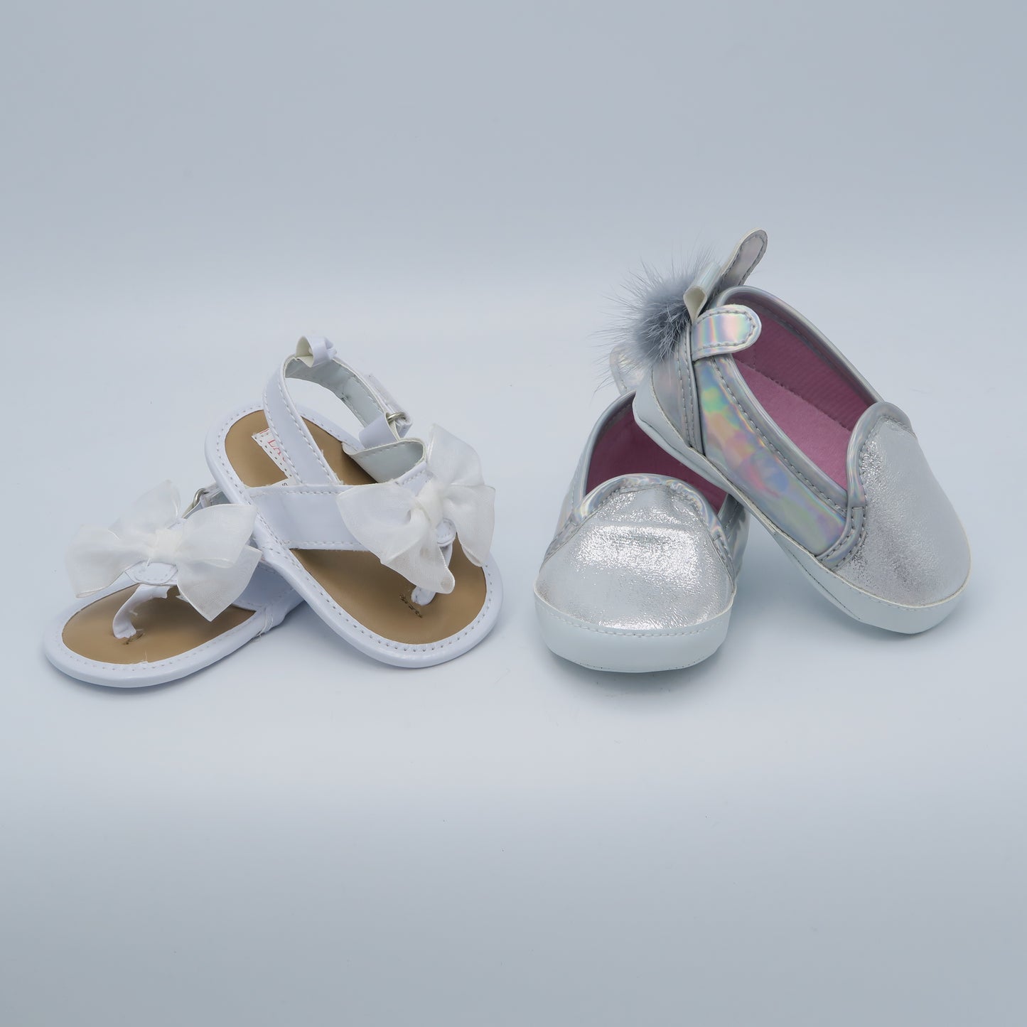 Laura Ashley Girls White | Silver Shoes Size: 2-3 Infant White | Silver