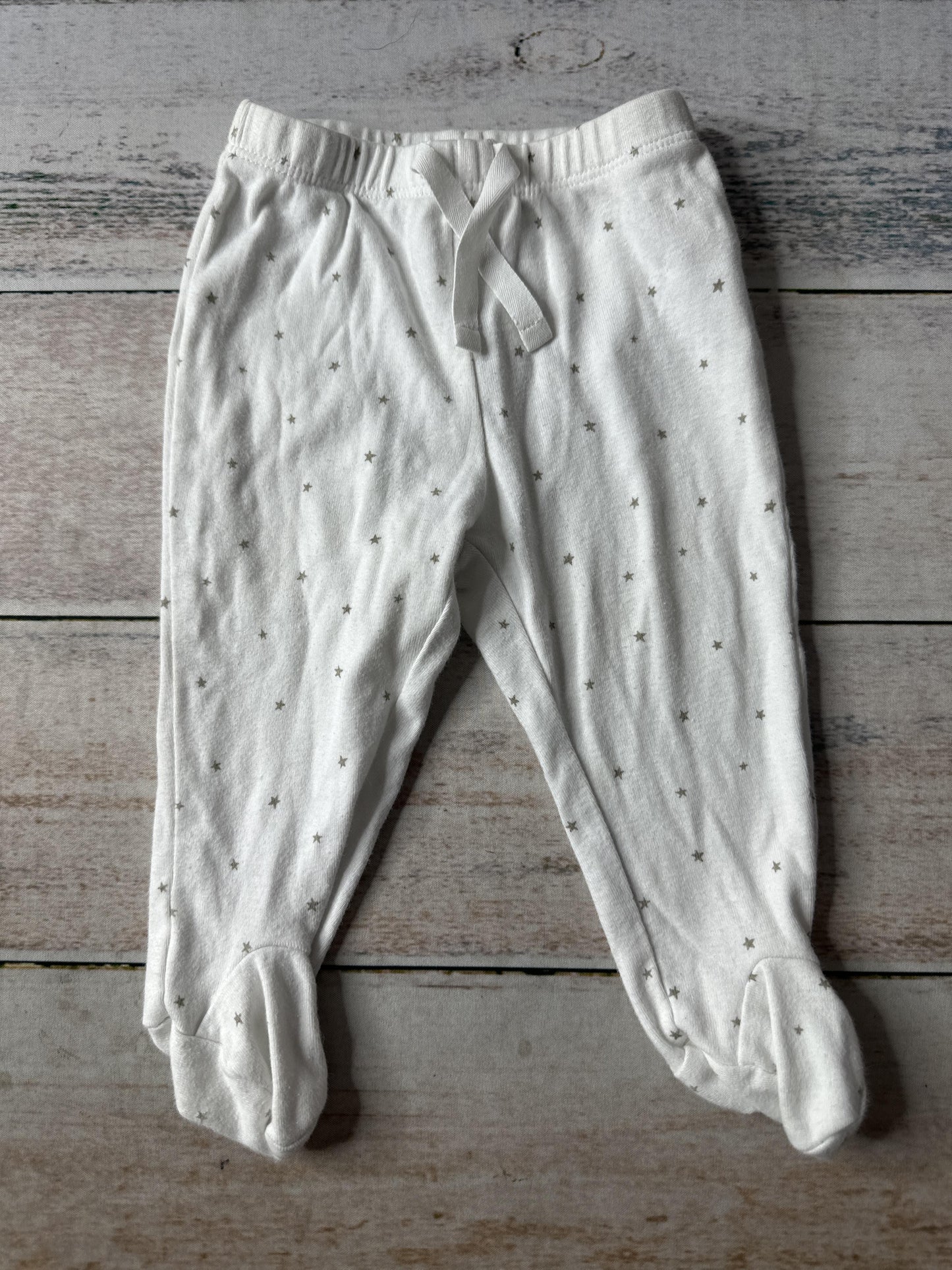 Gap Unisex White | Stars Pajamas Size: 3-6 months White | Stars