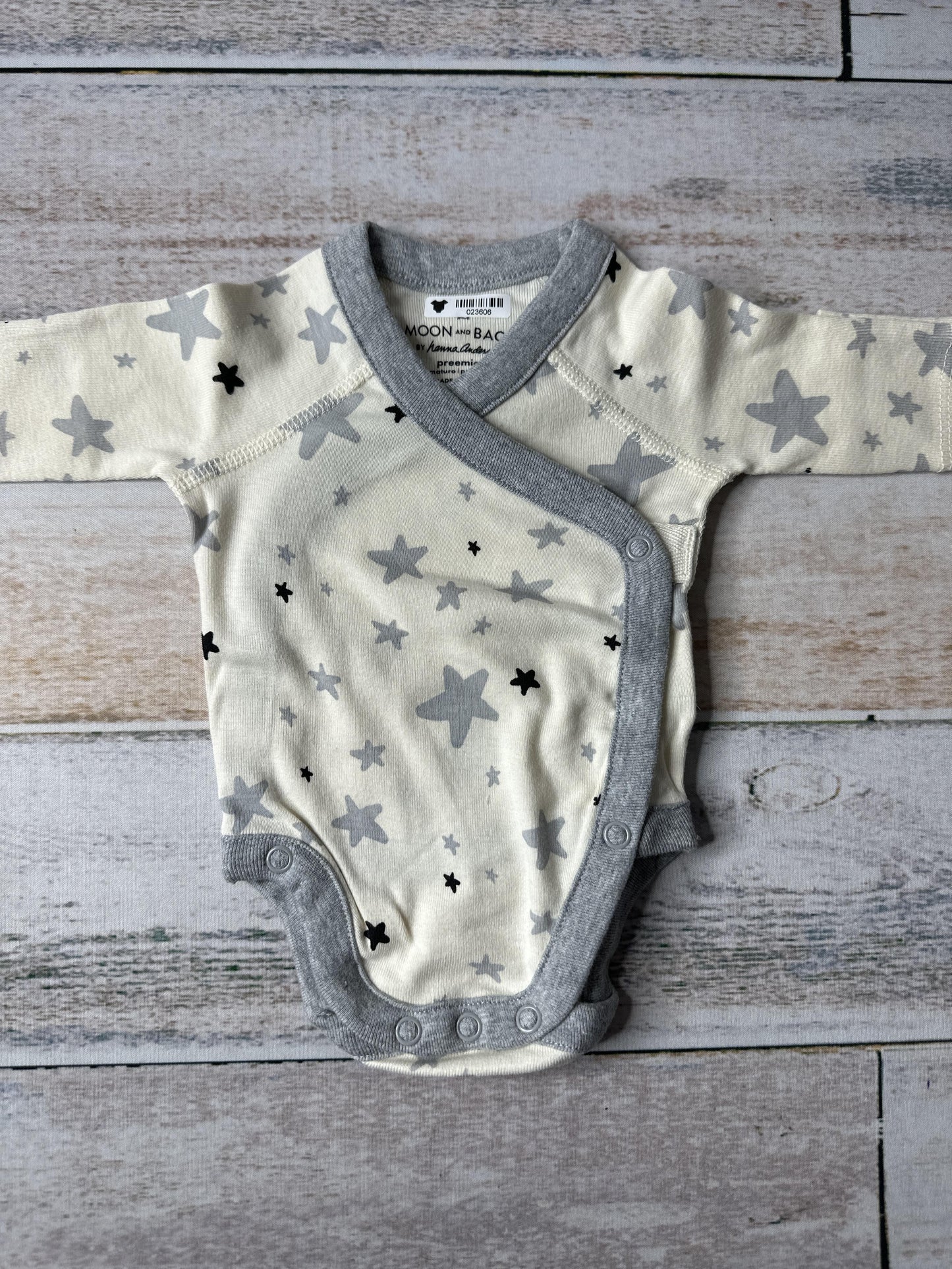 Moon and back Unisex White | Stars Onesie Size: Preemie White | Stars