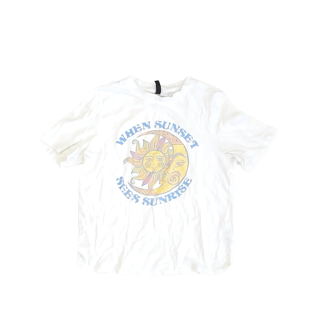 Divided Girls White | Sun | Moon T-Shirt Size: xs White | Sun | Moon