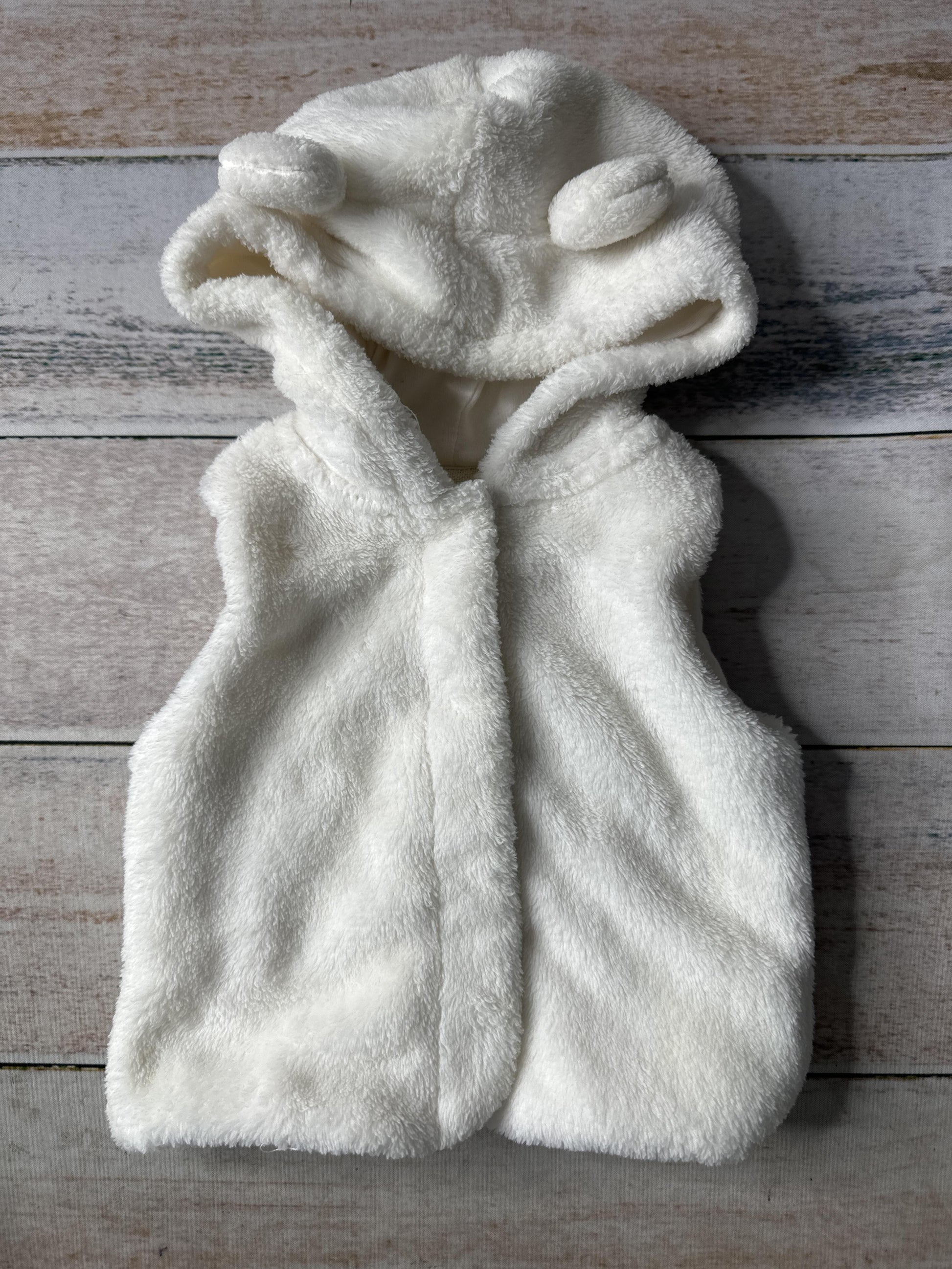 Carters Girls White Vest Size: 6 months White