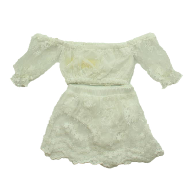 Shein Girls White Apparel Sets Size: 6-9 Months White