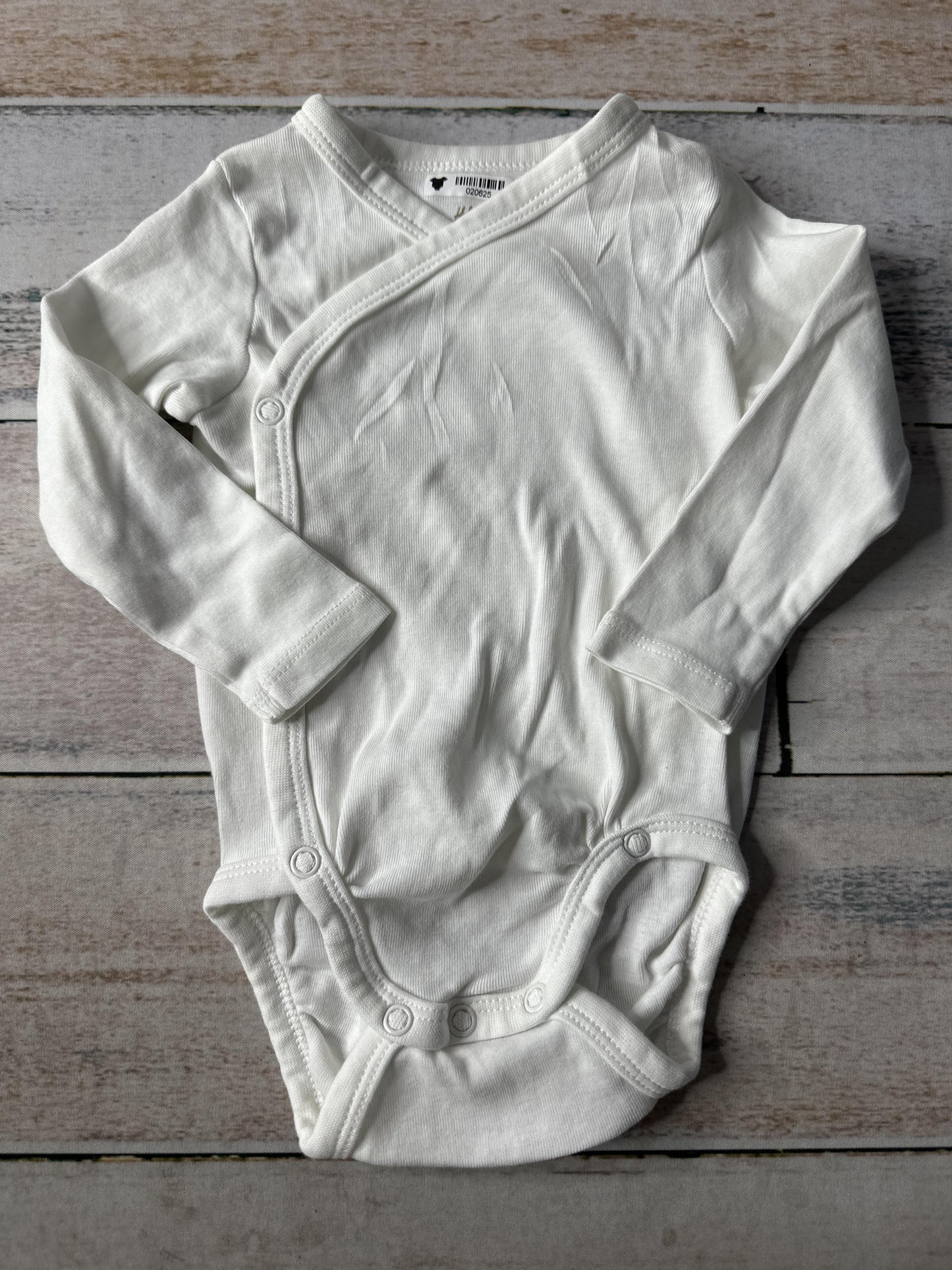 H&M Girls White Onesie Size: 3-6 months White