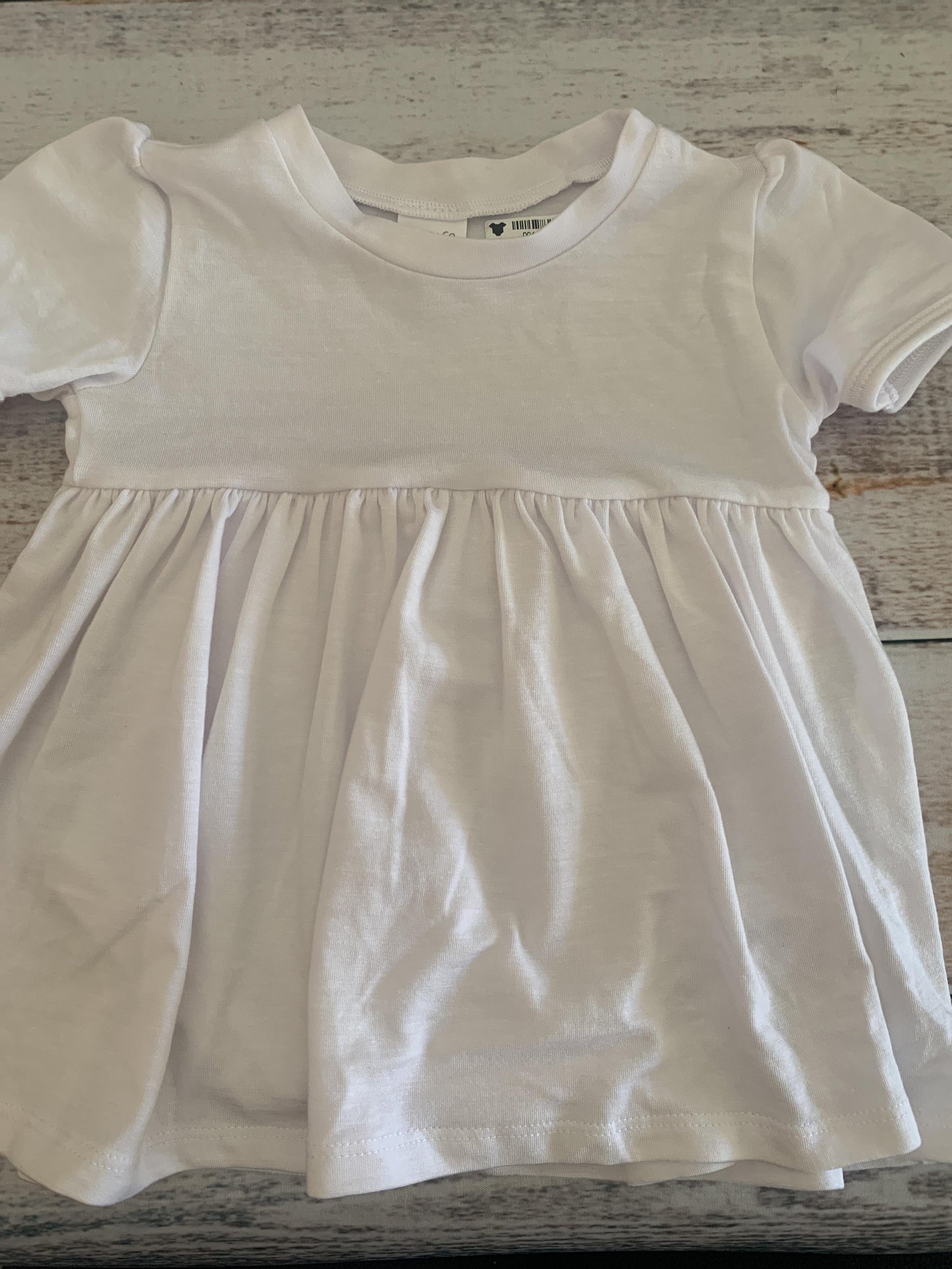 Peasy Girls White Dress Size: 9-12 Months White