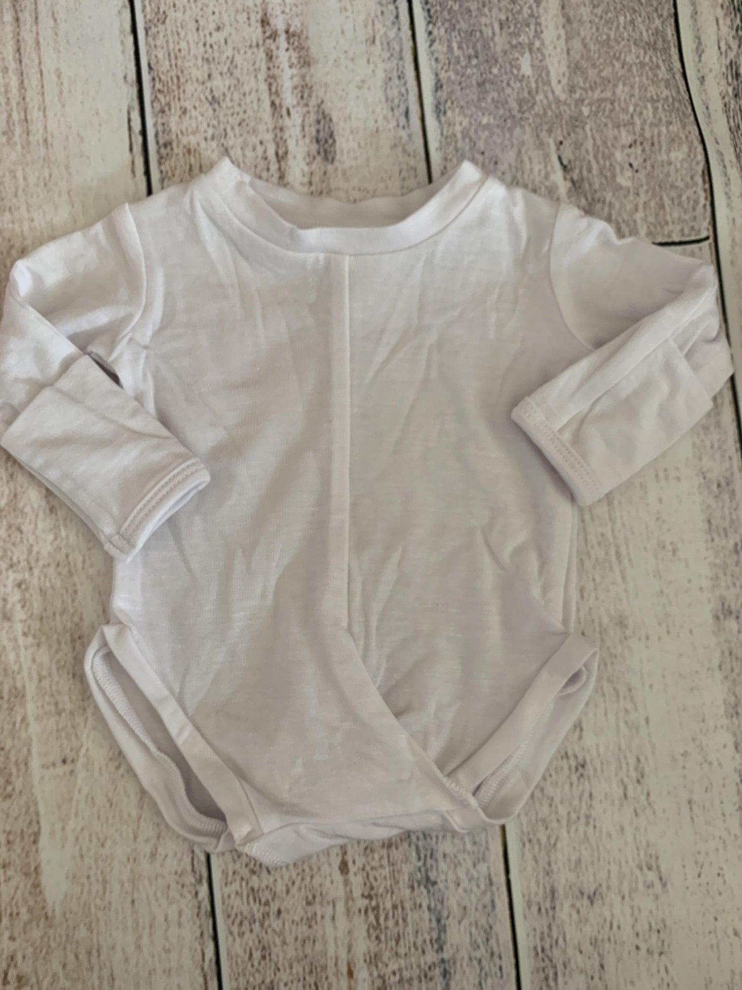 Peasy Unisex White Onesie Size: Newborn White