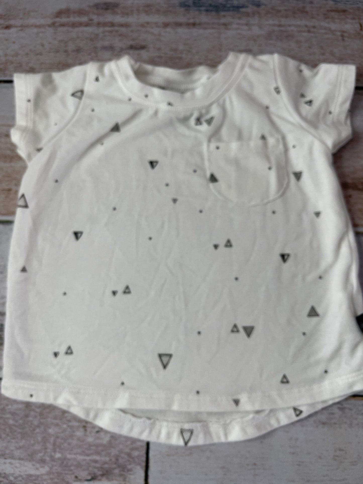 BabySprouts co Unisex White T-Shirt Size: 3-6 months White