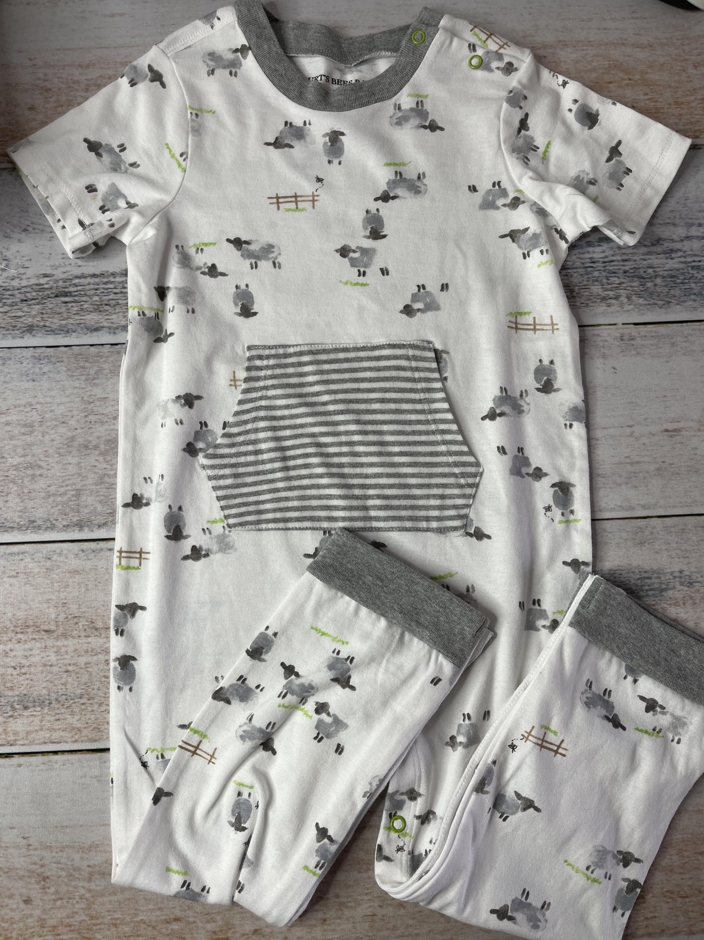 Burt's Bees Unisex Wool White | Grey Romper Size: 18-24 months Wool White | Grey