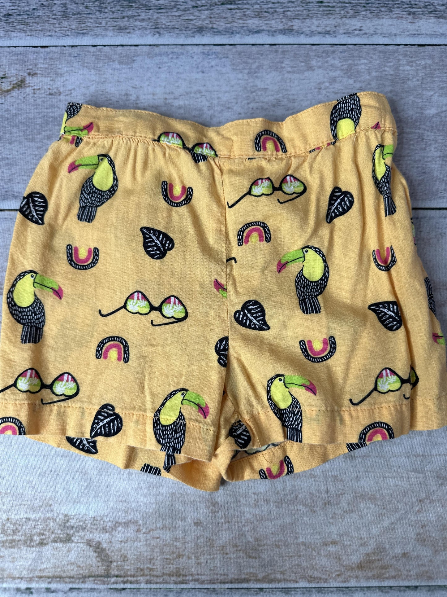 Okie Dokie Girls Yellow | animals Shorts Size: 2T Yellow | animals