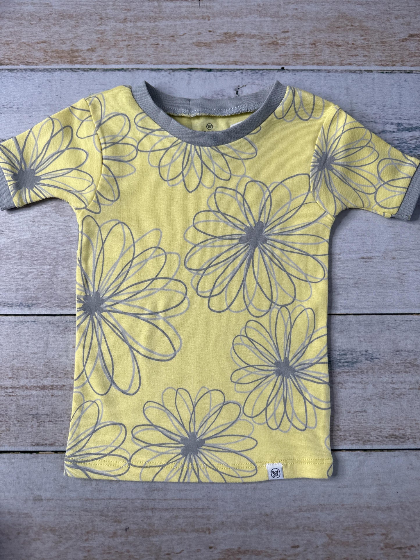 Girls Yellow | Grey Pajamas Size: 24 months Yellow | Grey