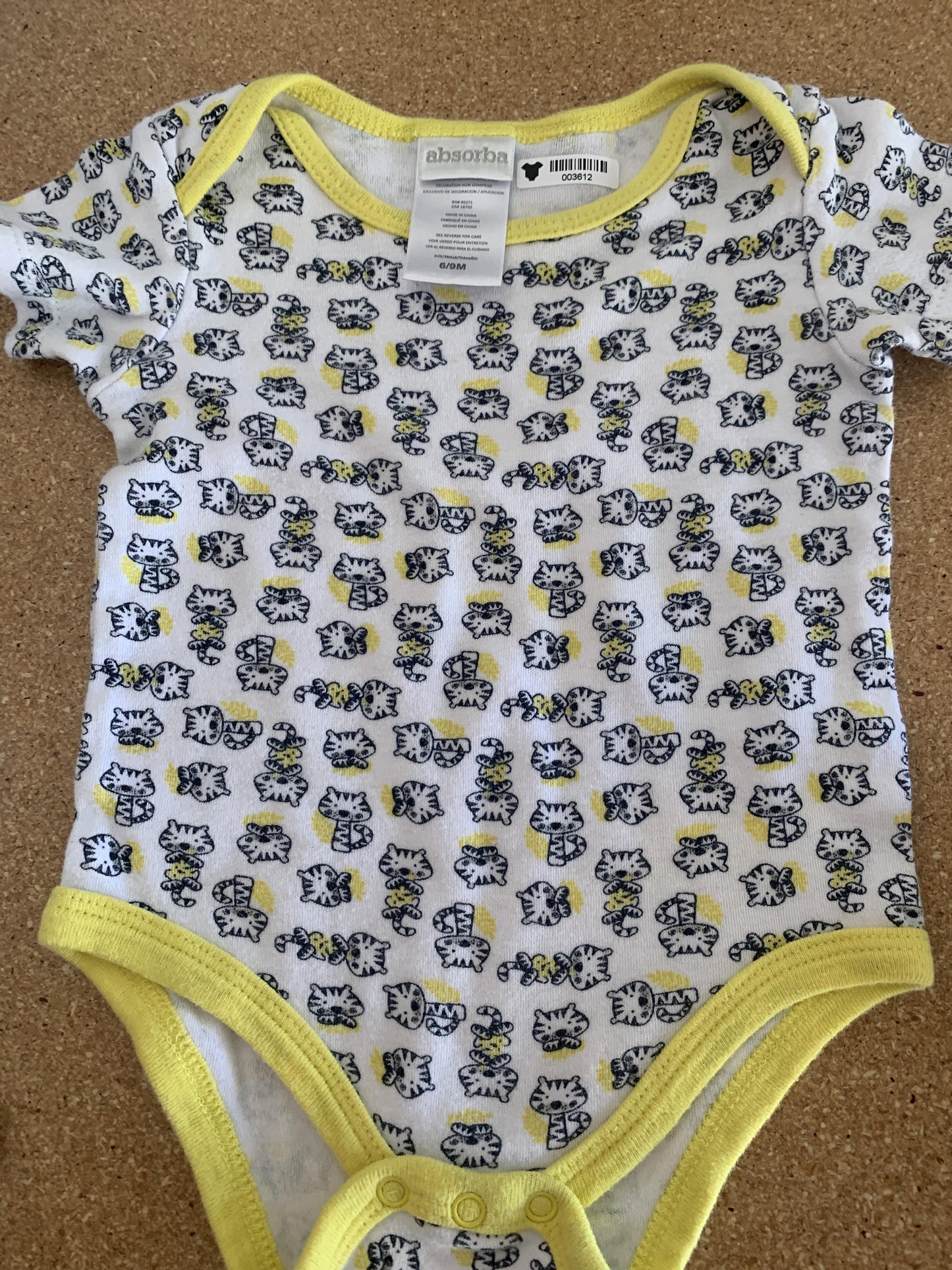 Unisex Yellow | White | Black Onesie Size: 6-9 months Yellow | White | Black