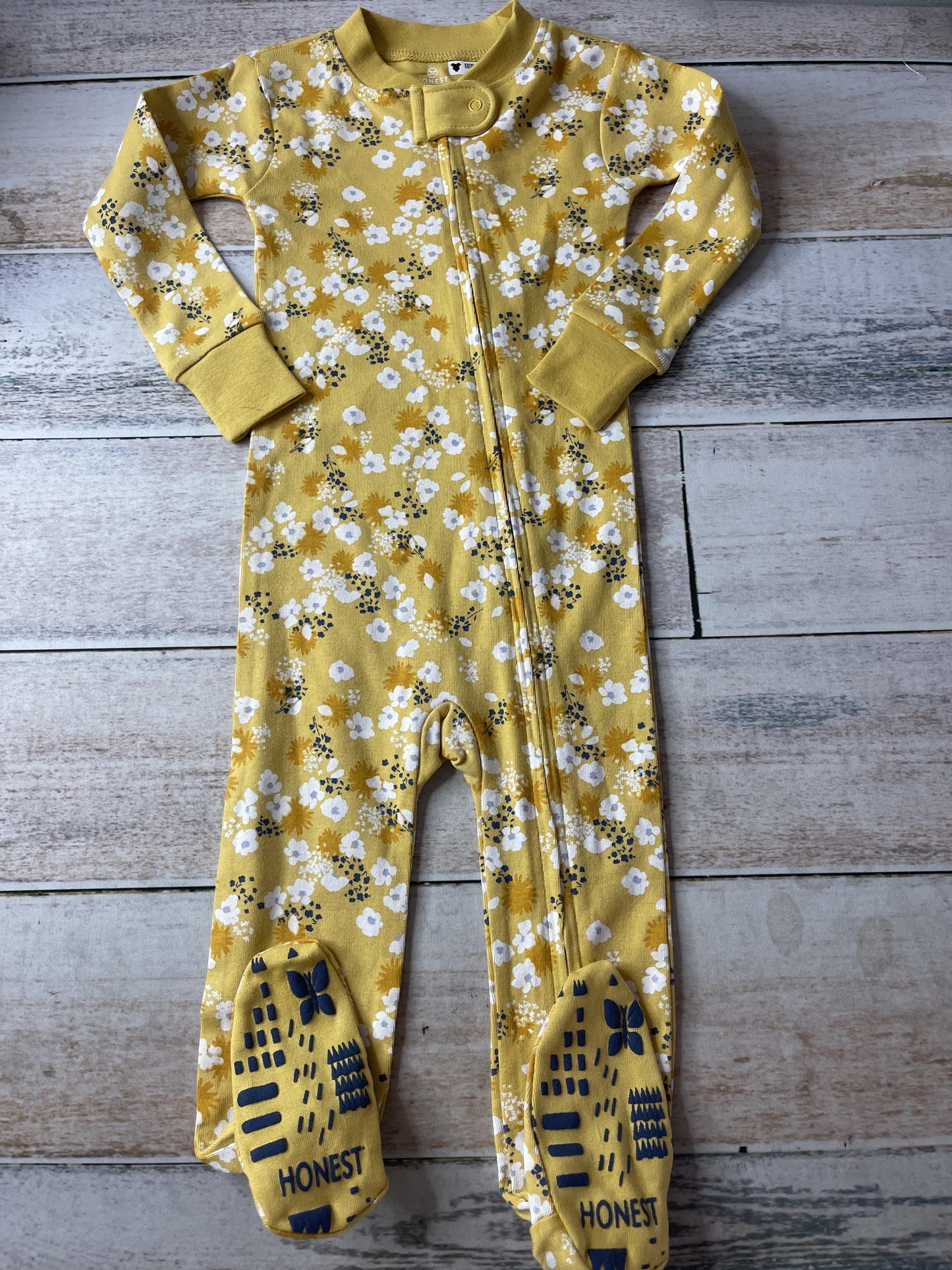 Honest Co Girls Yellow | White Pajamas Size: 18 months Yellow | White