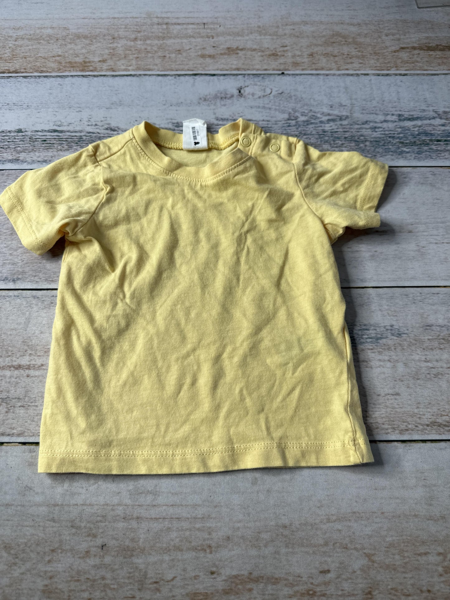 H&M Unisex Yellow T-Shirt Size: 6 months Yellow