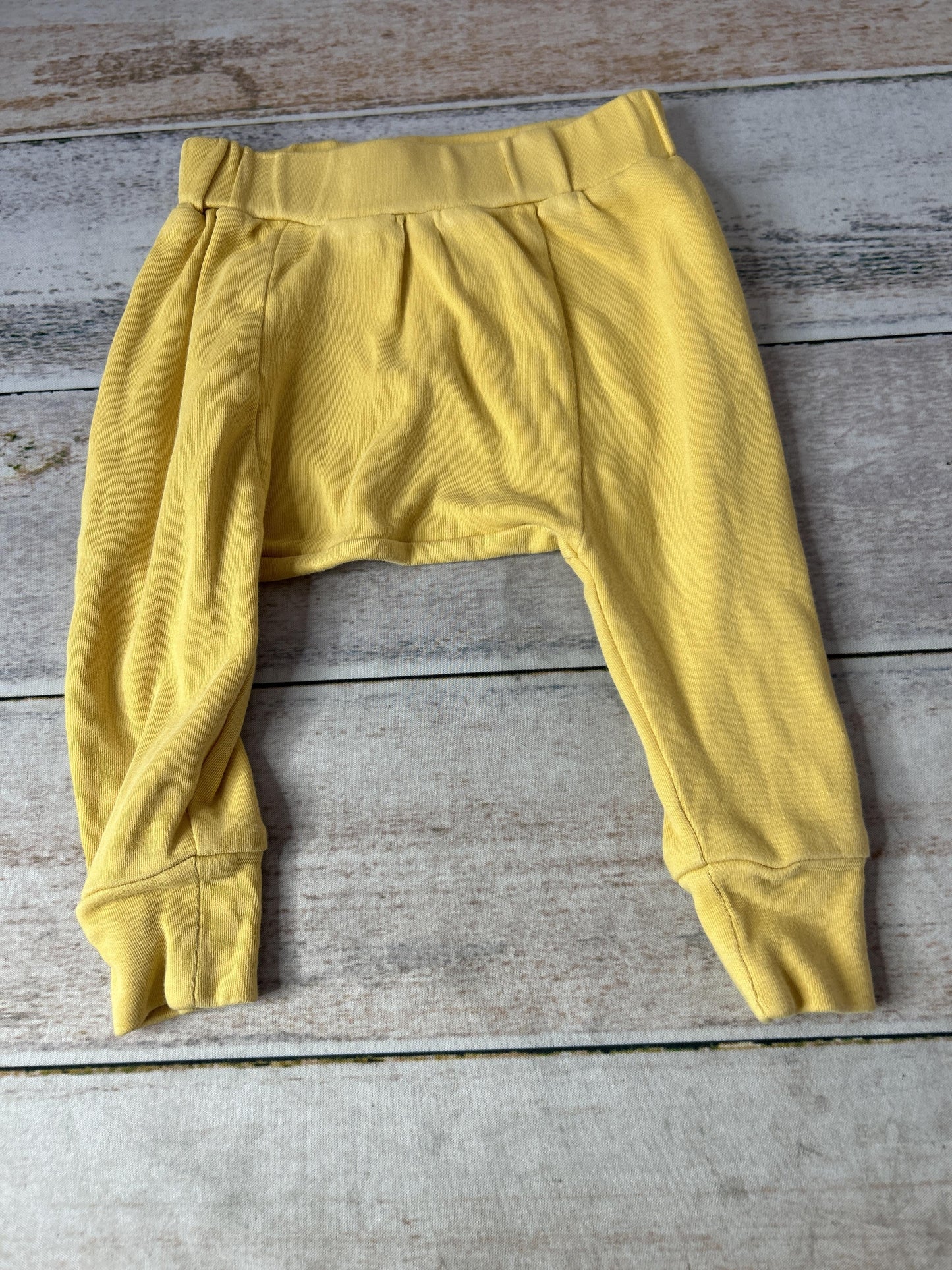 Unisex Yellow Pants Size: 3-6 months Yellow