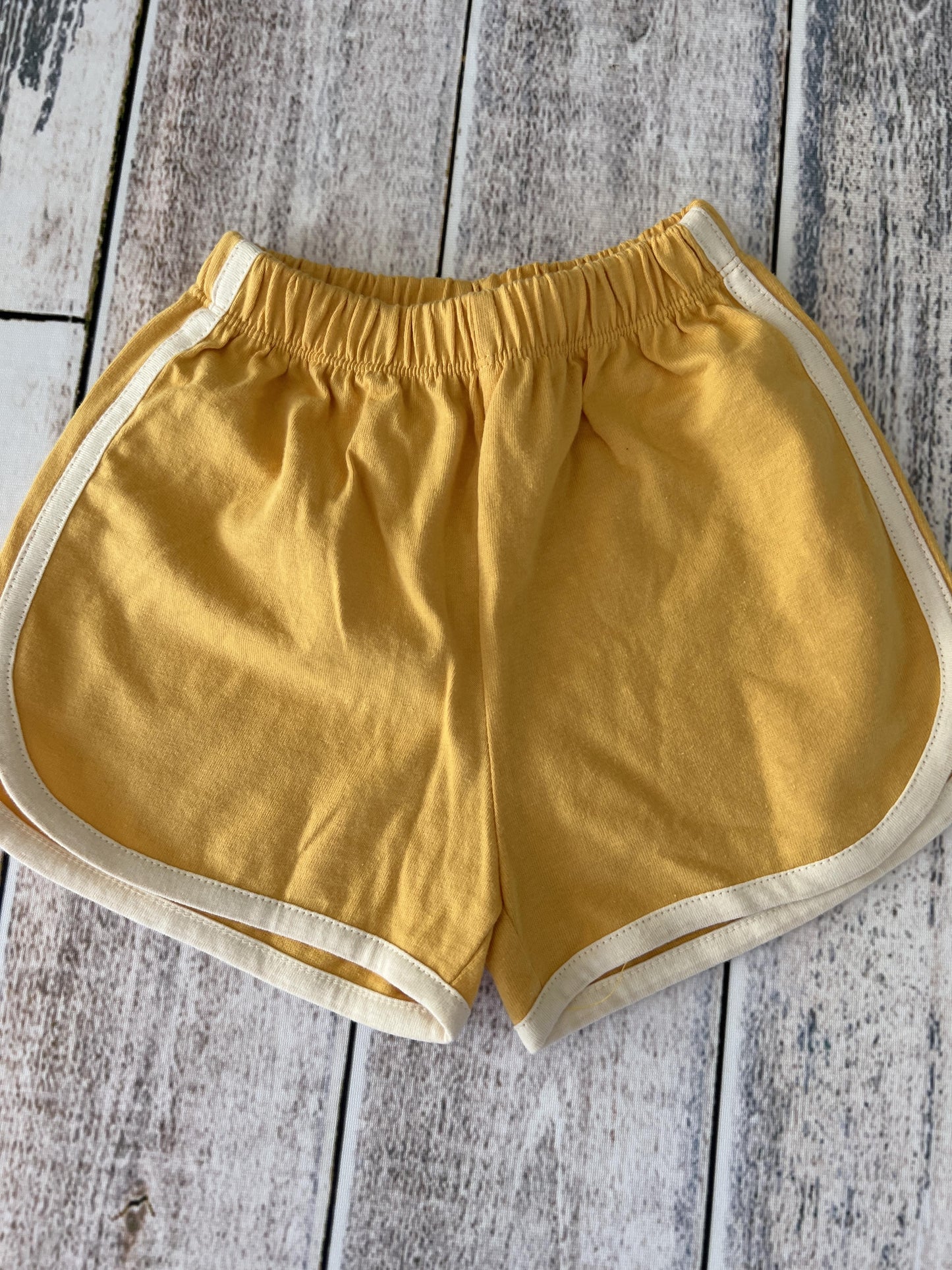 Kid Korea Girls Yellow Shorts Size: 4T Yellow