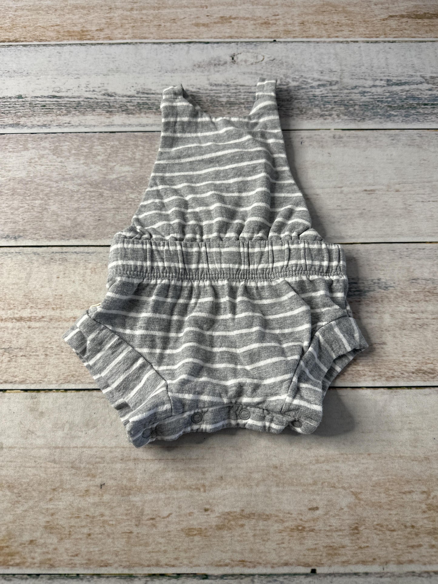 Monica + Andy Unisex Romper Size: 0-3 months