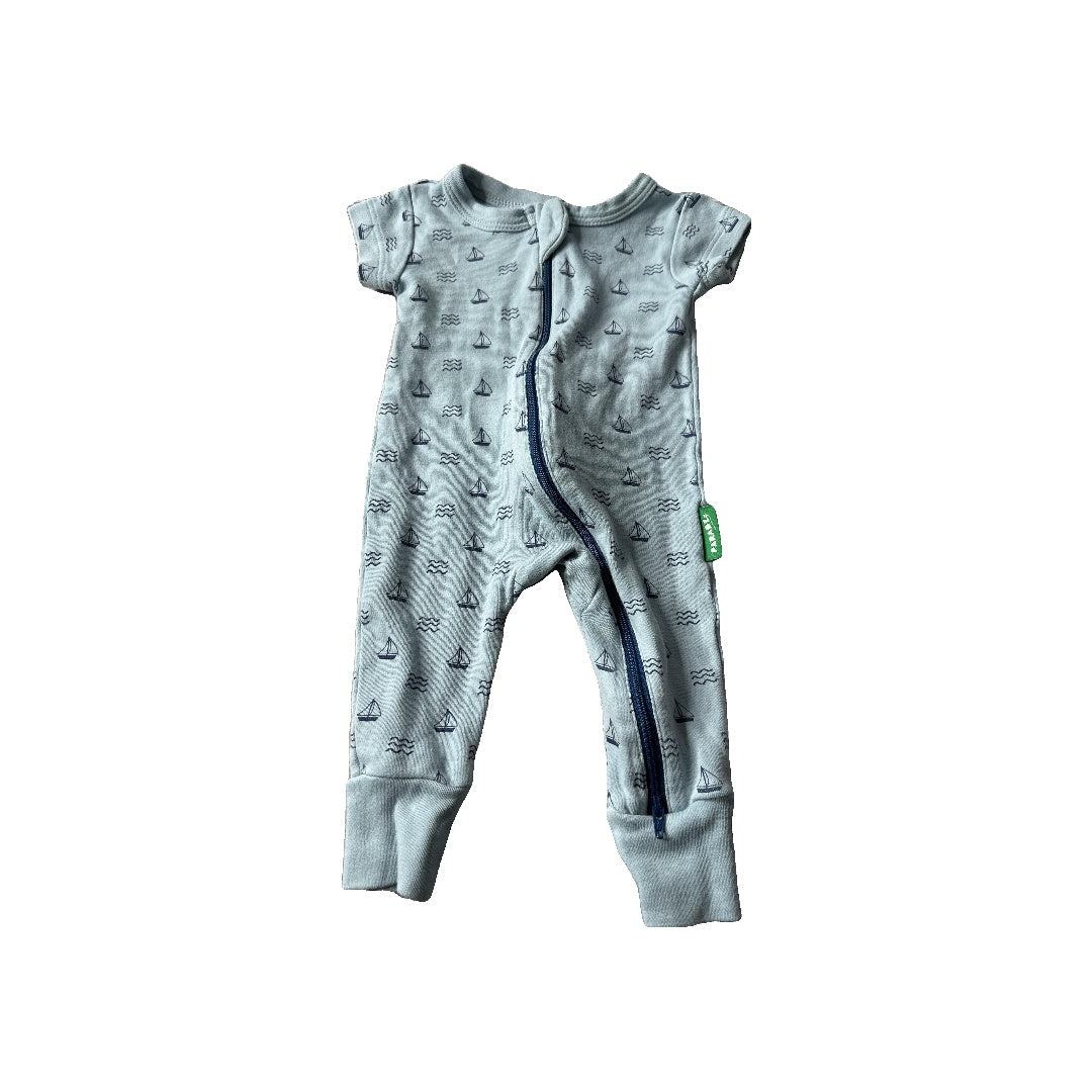 Parade Unisex Pajamas Size: 0-3 months