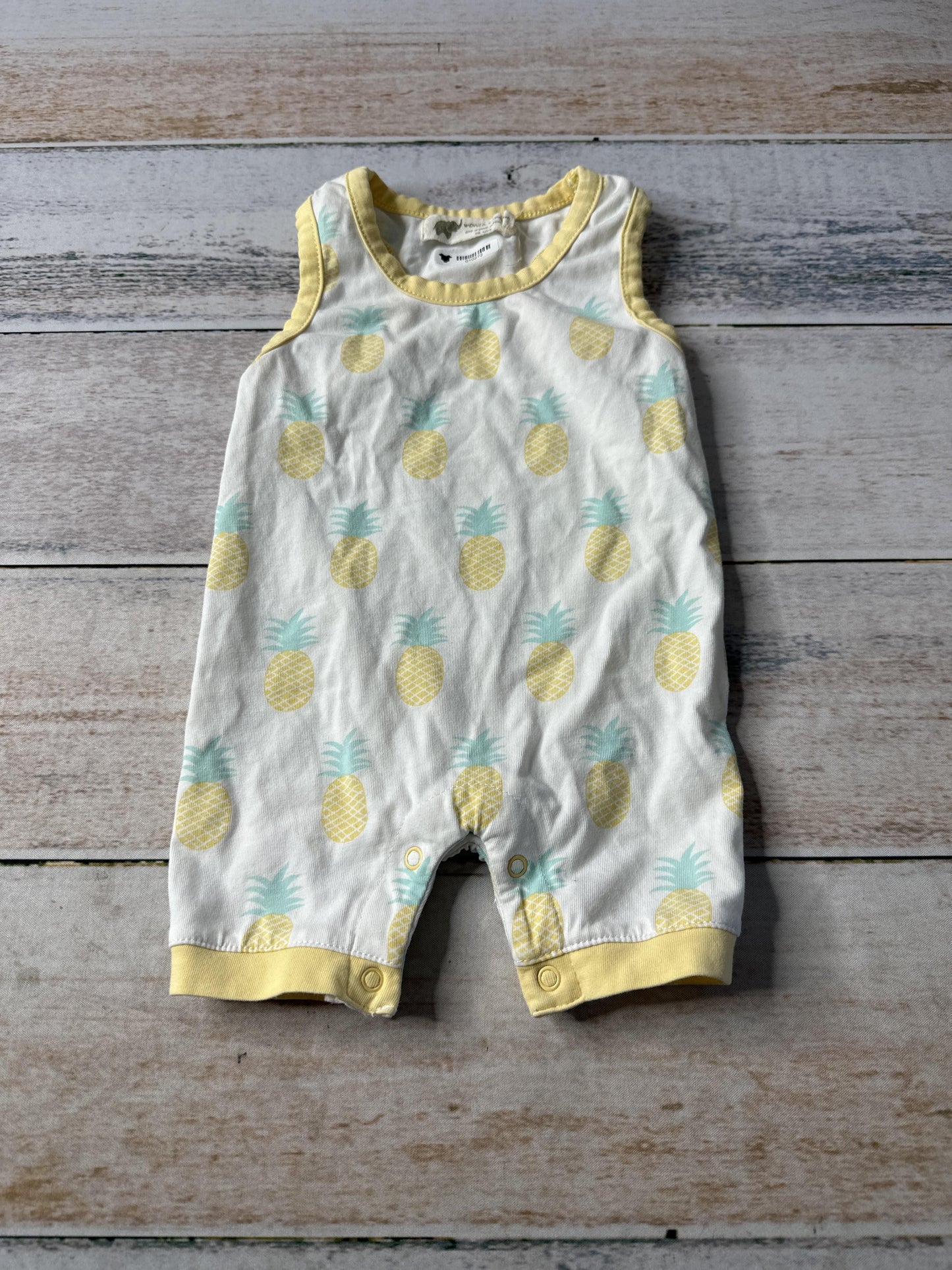 Monica + Andy Unisex Romper Size: 0-3 months