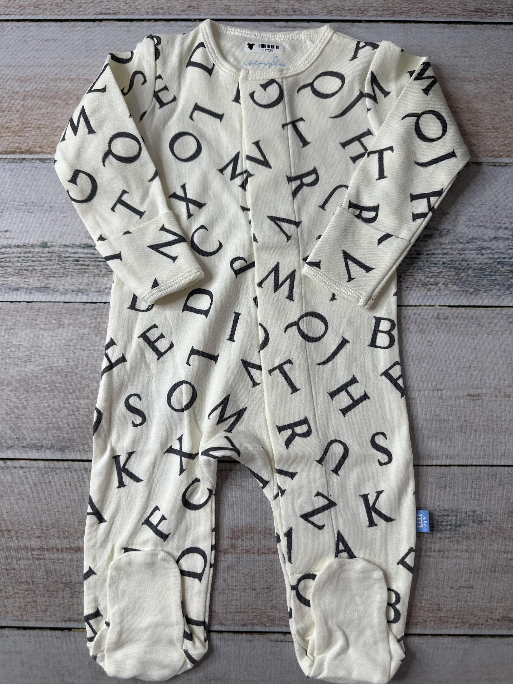 Simply Magnetic Me Unisex Pajamas Size: 0-3 months