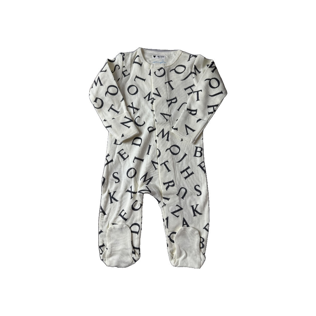 Simply Magnetic Me Unisex Pajamas Size: 0-3 months