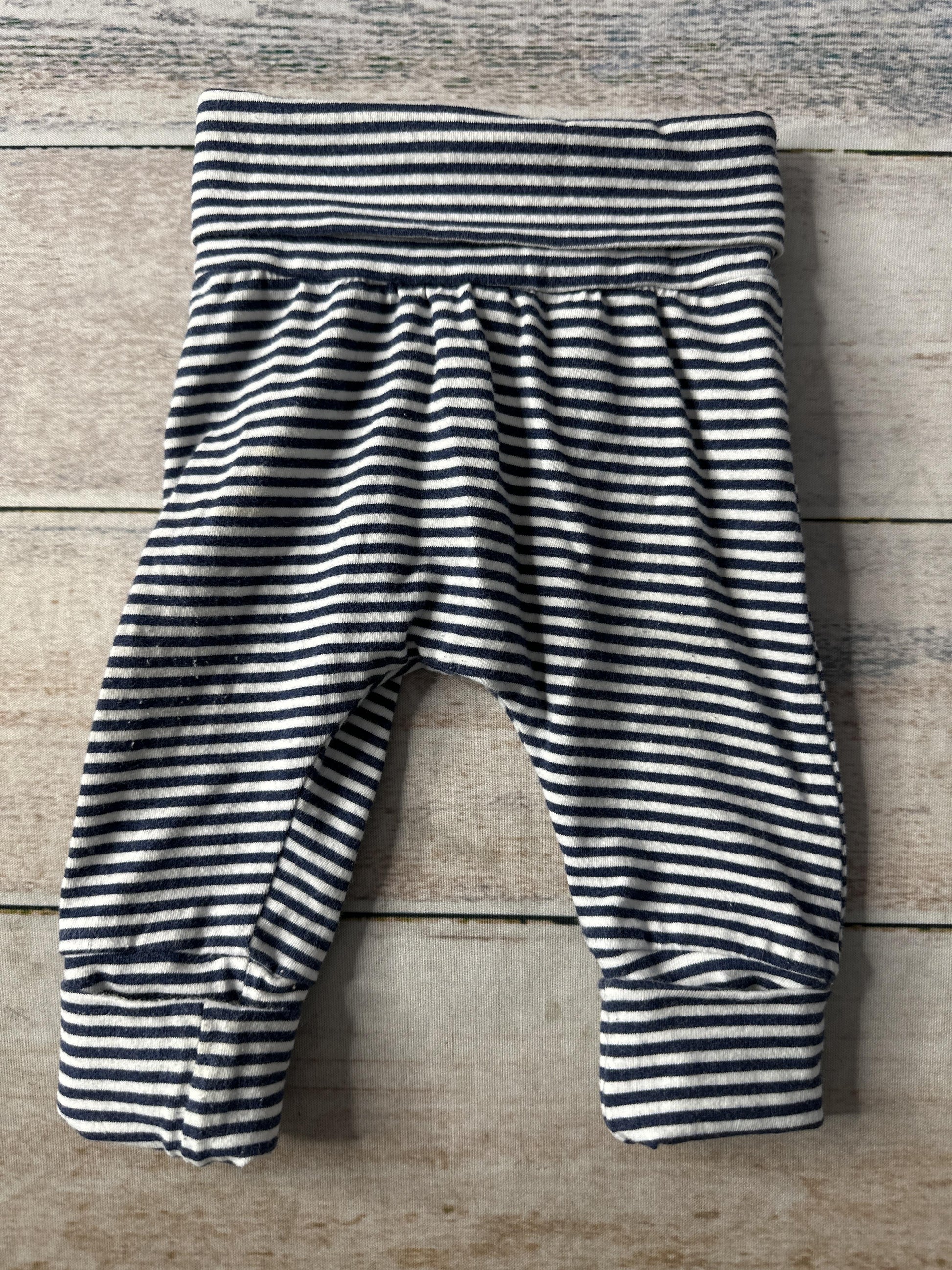 Unisex Pants Size: 0-3 months